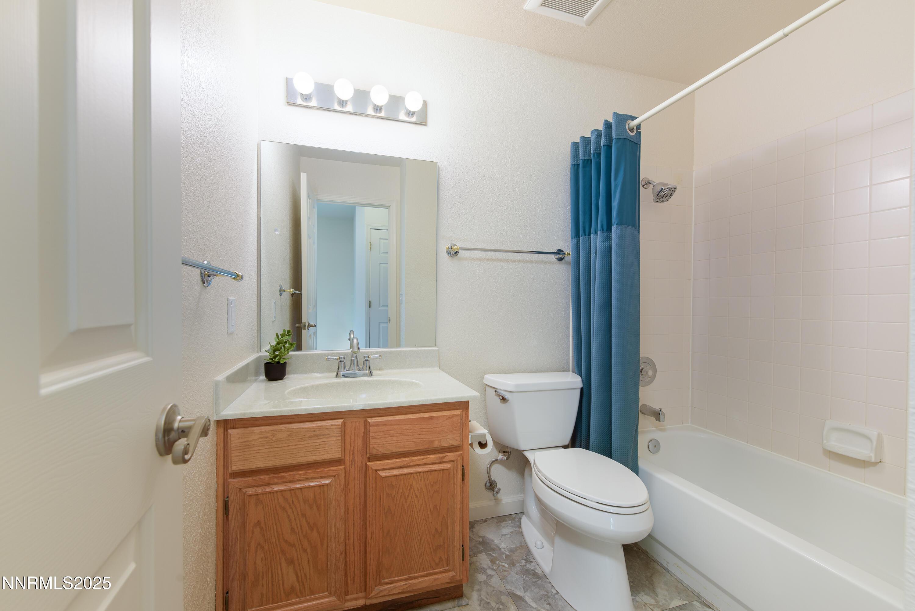 Carson City, Nevada, 89701, United States, 3 Bedrooms Bedrooms, ,3 BathroomsBathrooms,Residential,For Sale,1995590