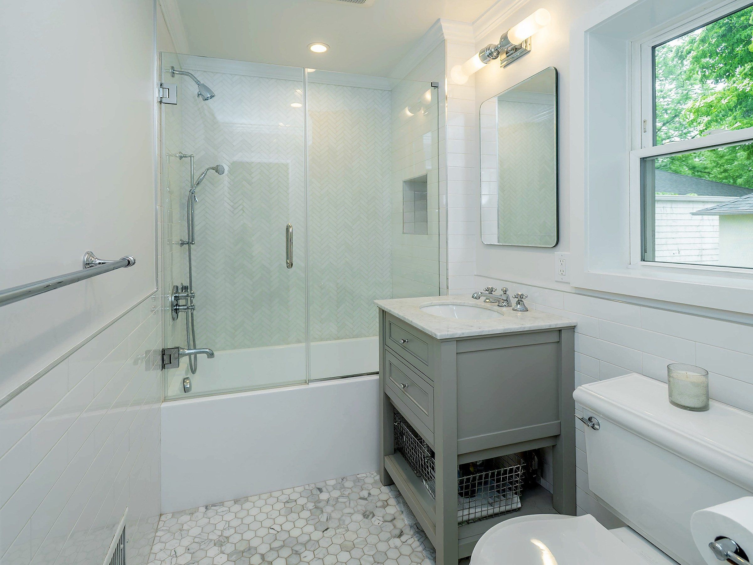  28 Monroe Street, Port Washington, NY, 11050 - 物件實景