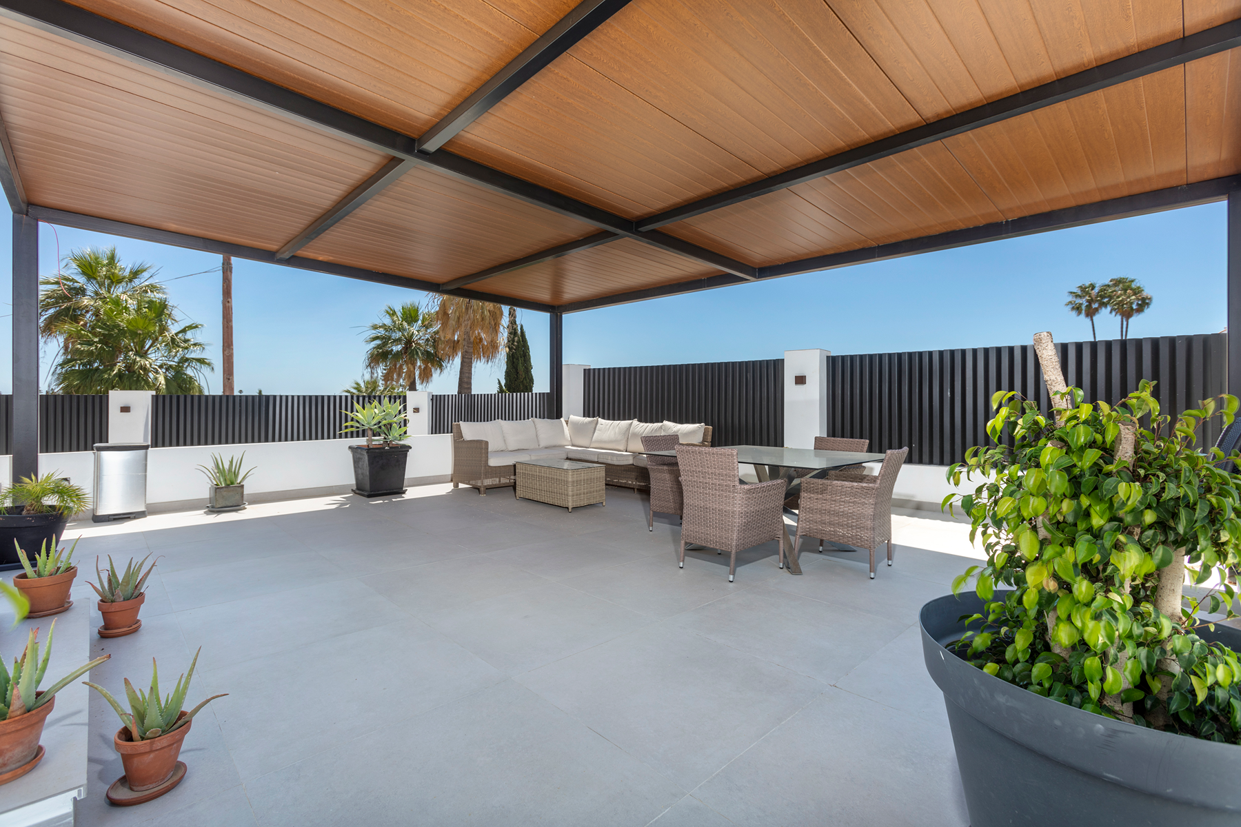 Fully renovated Andalusian style villa with panoramic sea and La Concha views - 物件實景