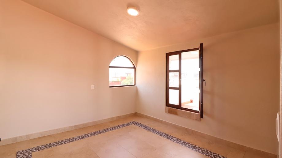 Pátzcuaro, Michoacán de Ocampo, 61606, Mexico, 5 Bedrooms Bedrooms, ,3 BathroomsBathrooms,Residential,For Sale,1729660