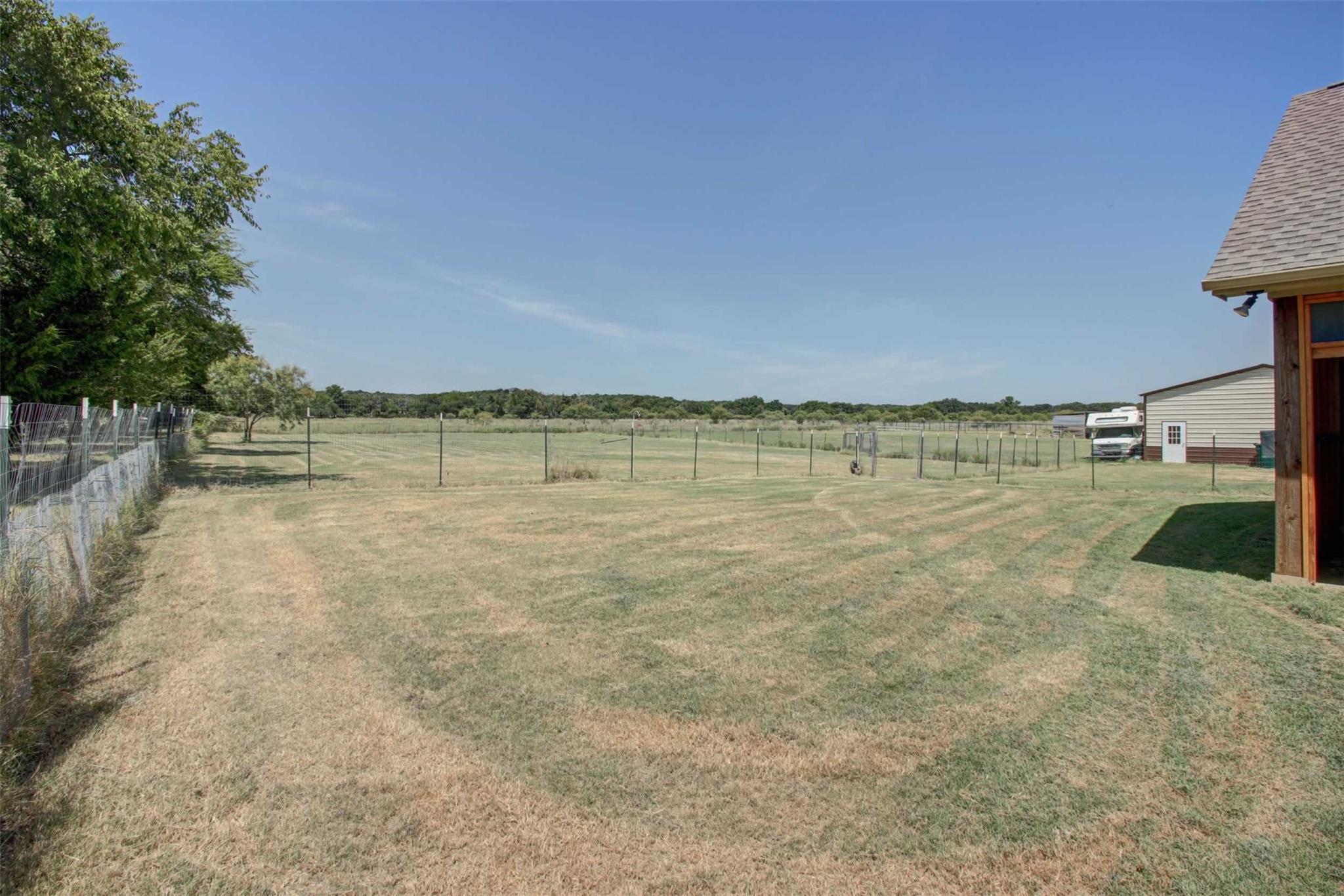 Springtown, Texas, 76082, United States, 4 Bedrooms Bedrooms, ,3 BathroomsBathrooms,Residential,For Sale,1920797