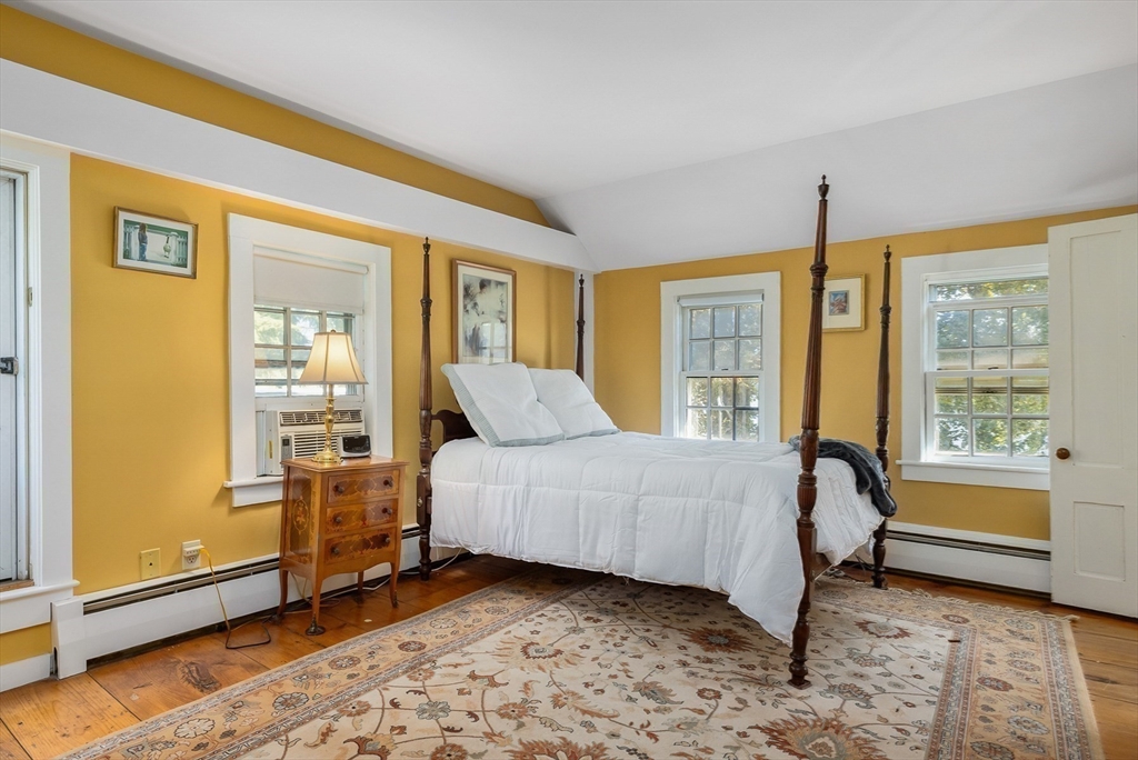 Amesbury, Massachusetts, 01913, United States, 5 Bedrooms Bedrooms, ,4 BathroomsBathrooms,Residential,For Sale,1992950