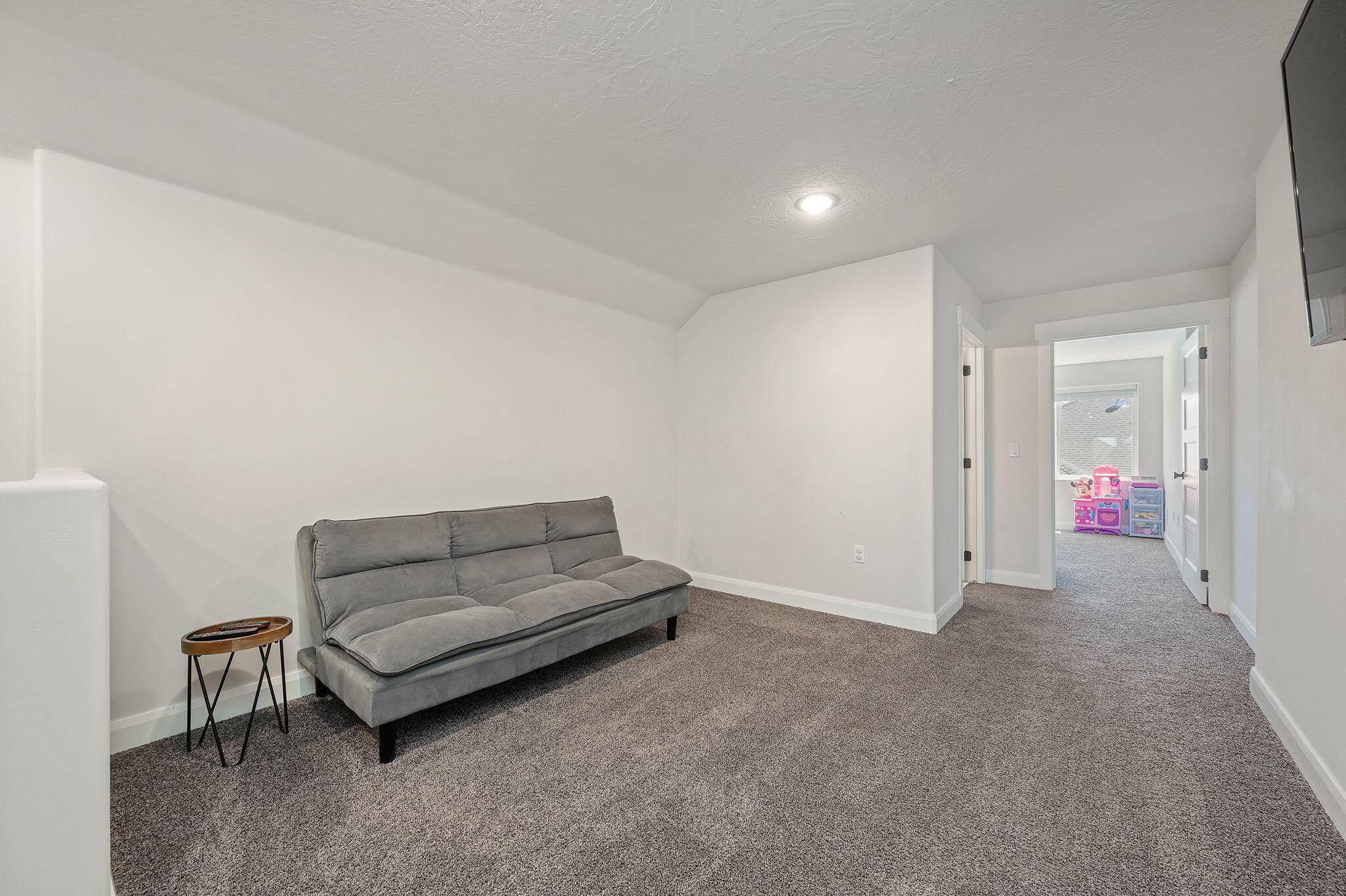 Cedar City, Utah, 84720, United States, 5 Bedrooms Bedrooms, ,4 BathroomsBathrooms,Residential,For Sale,1976034