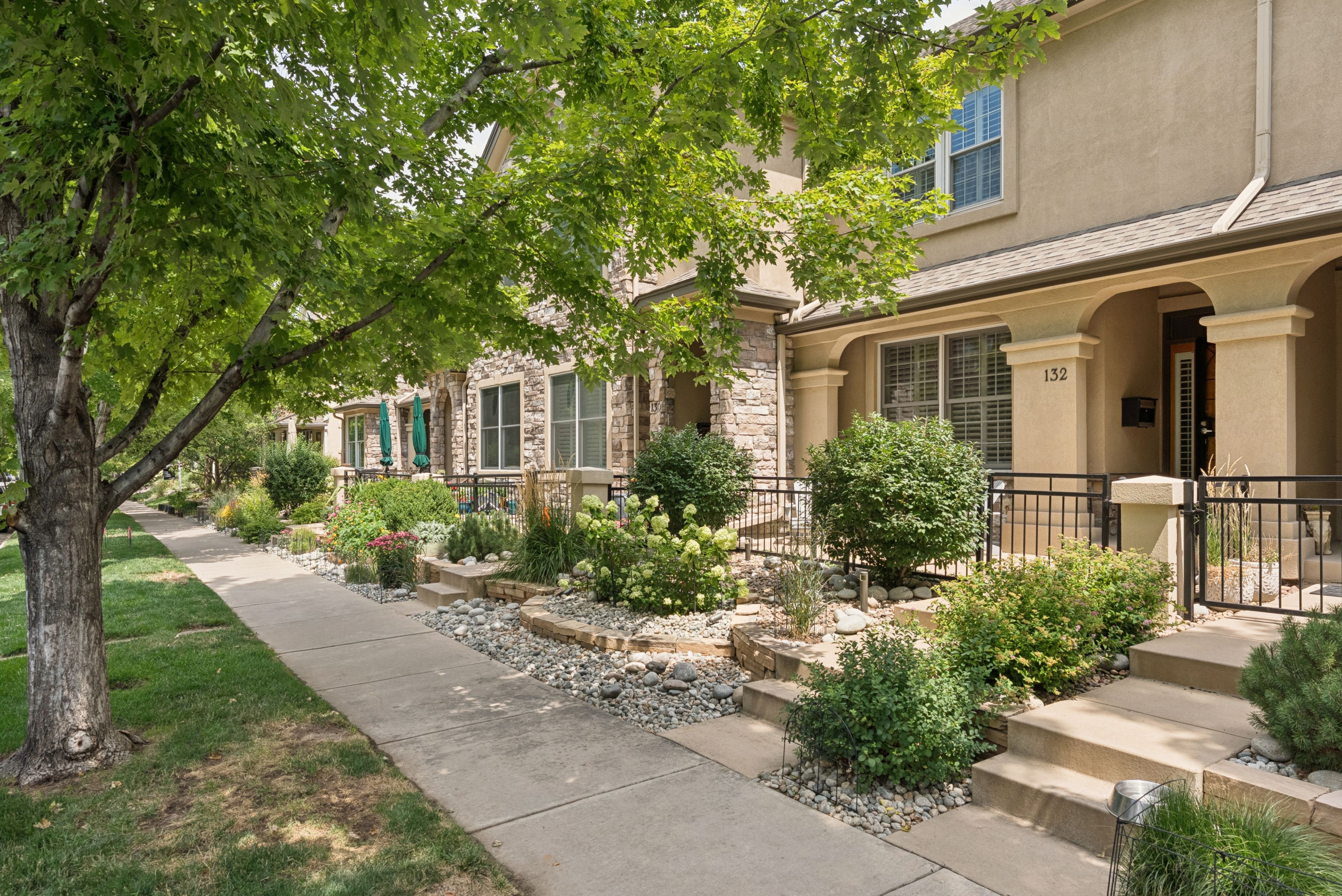  Beautifully Remodeled 3-Bed, 4-Bath Townhome in the heart of Cherry Creek - 物件實景