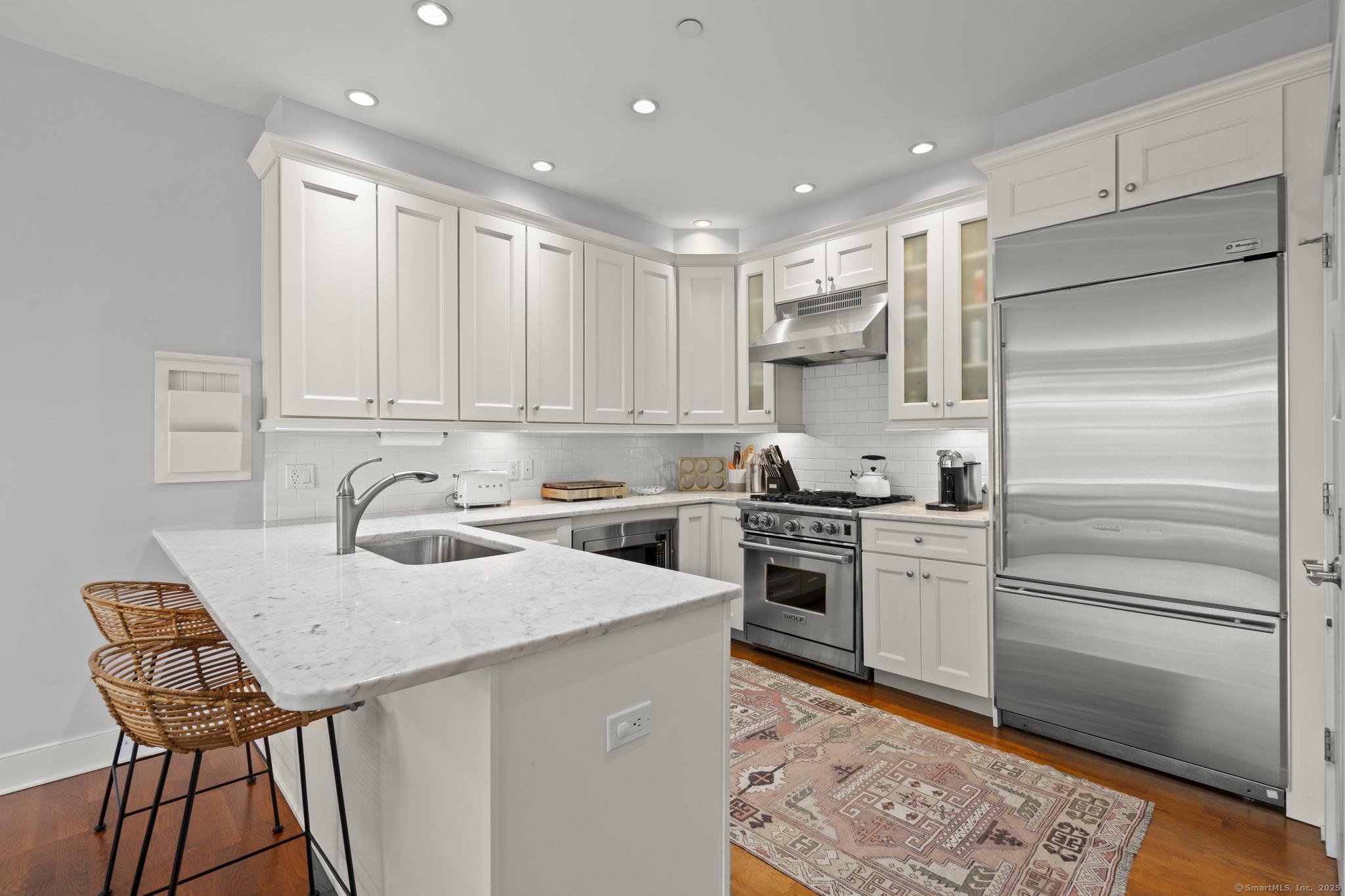 Stamford, Connecticut, 06902, United States, 2 Bedrooms Bedrooms, ,2 BathroomsBathrooms,Residential,For Sale,1917913