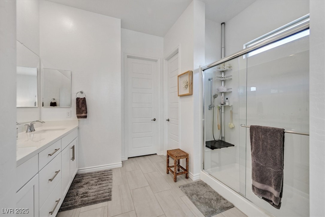 Henderson, Nevada, 89011, United States, 3 Bedrooms Bedrooms, ,2 BathroomsBathrooms,Residential,For Sale,1972737