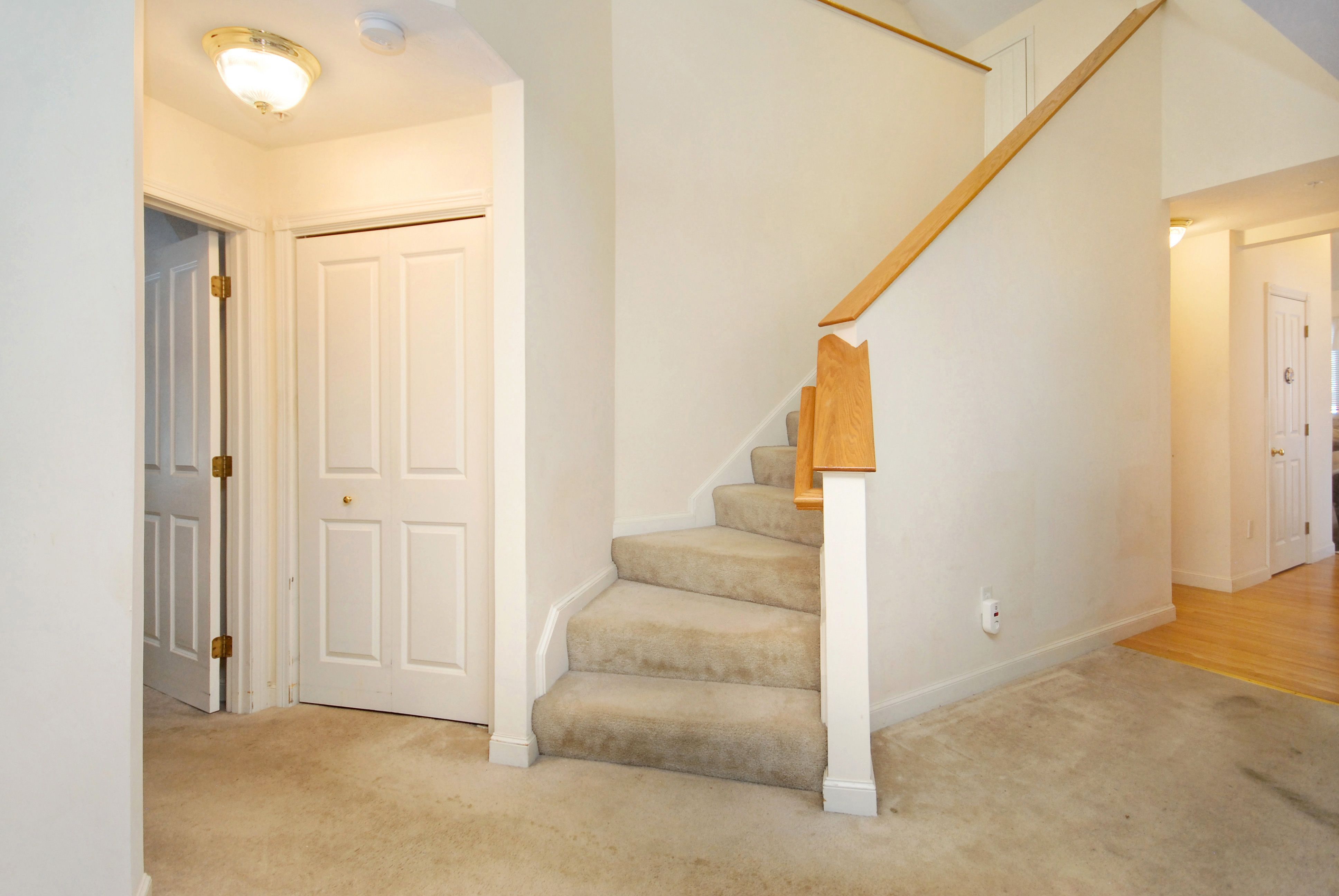  4 Autumn Drive, Unit B, Hudson, MA 01749 - 物件實景