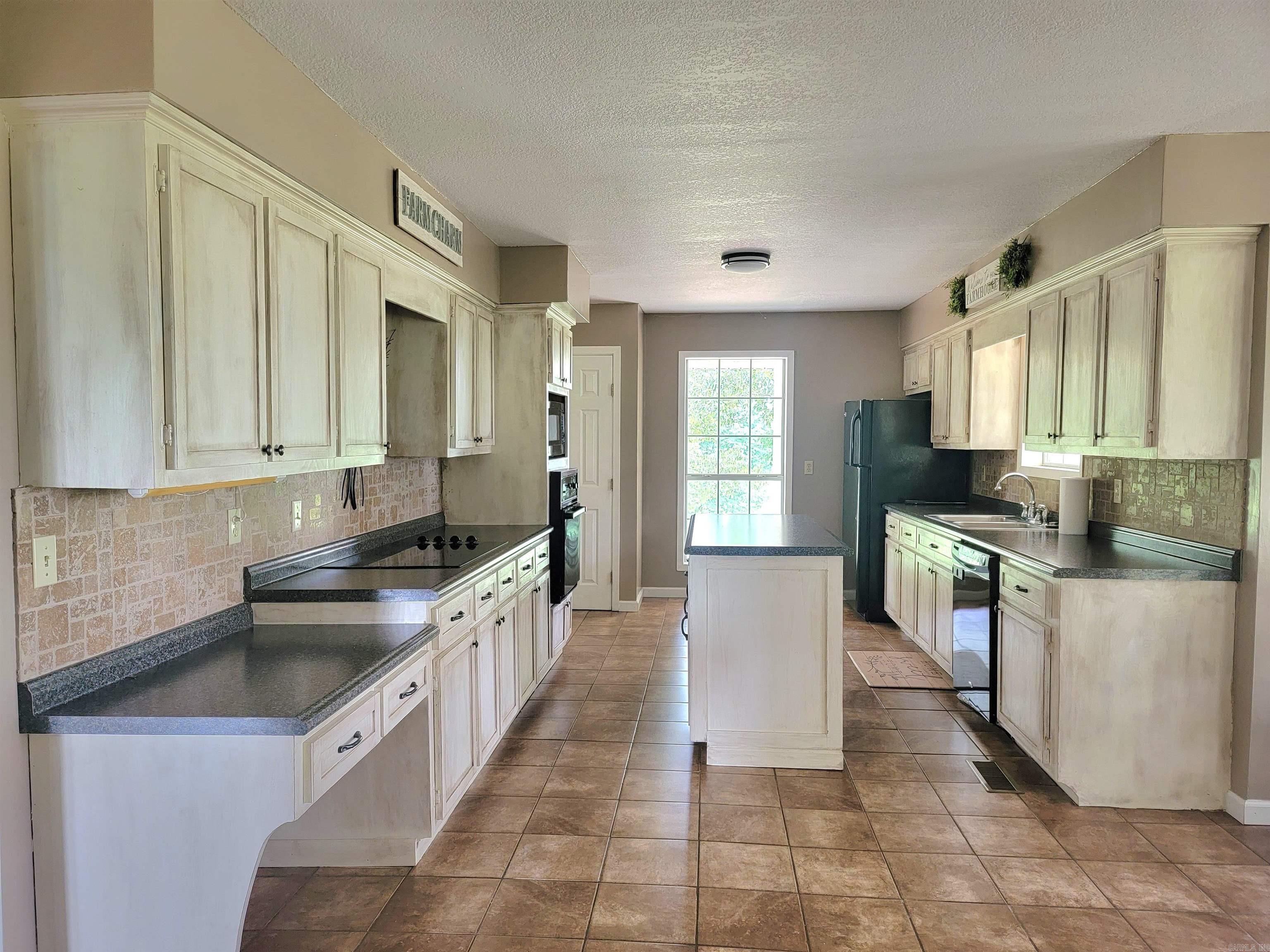 Beech Grove, Arkansas, 72412, United States, 3 Bedrooms Bedrooms, ,3 BathroomsBathrooms,Residential,For Sale,2011714