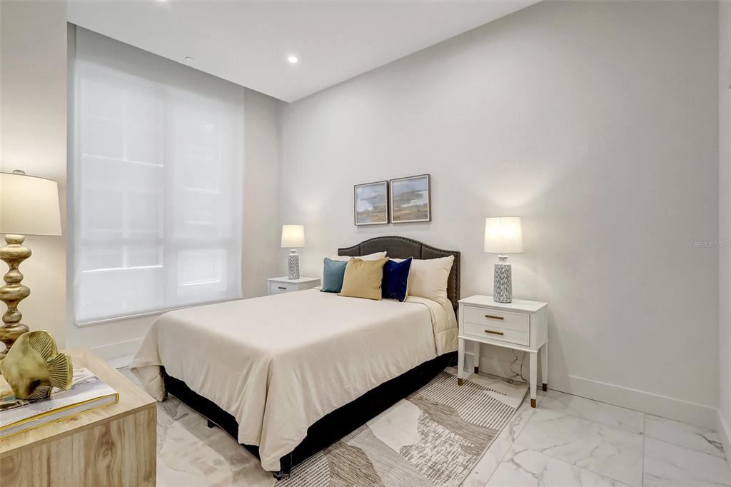 Sarasota, Florida, 34236, United States, 3 Bedrooms Bedrooms, ,4 BathroomsBathrooms,Residential,For Sale,1828539