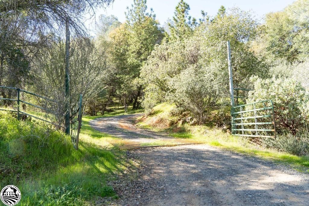 16551 Wards Ferry, Big Oak Flat, California, 95305, United States, 2 Bedrooms Bedrooms, ,2 BathroomsBathrooms,Residential,For Sale,16551 Wards Ferry,1619355