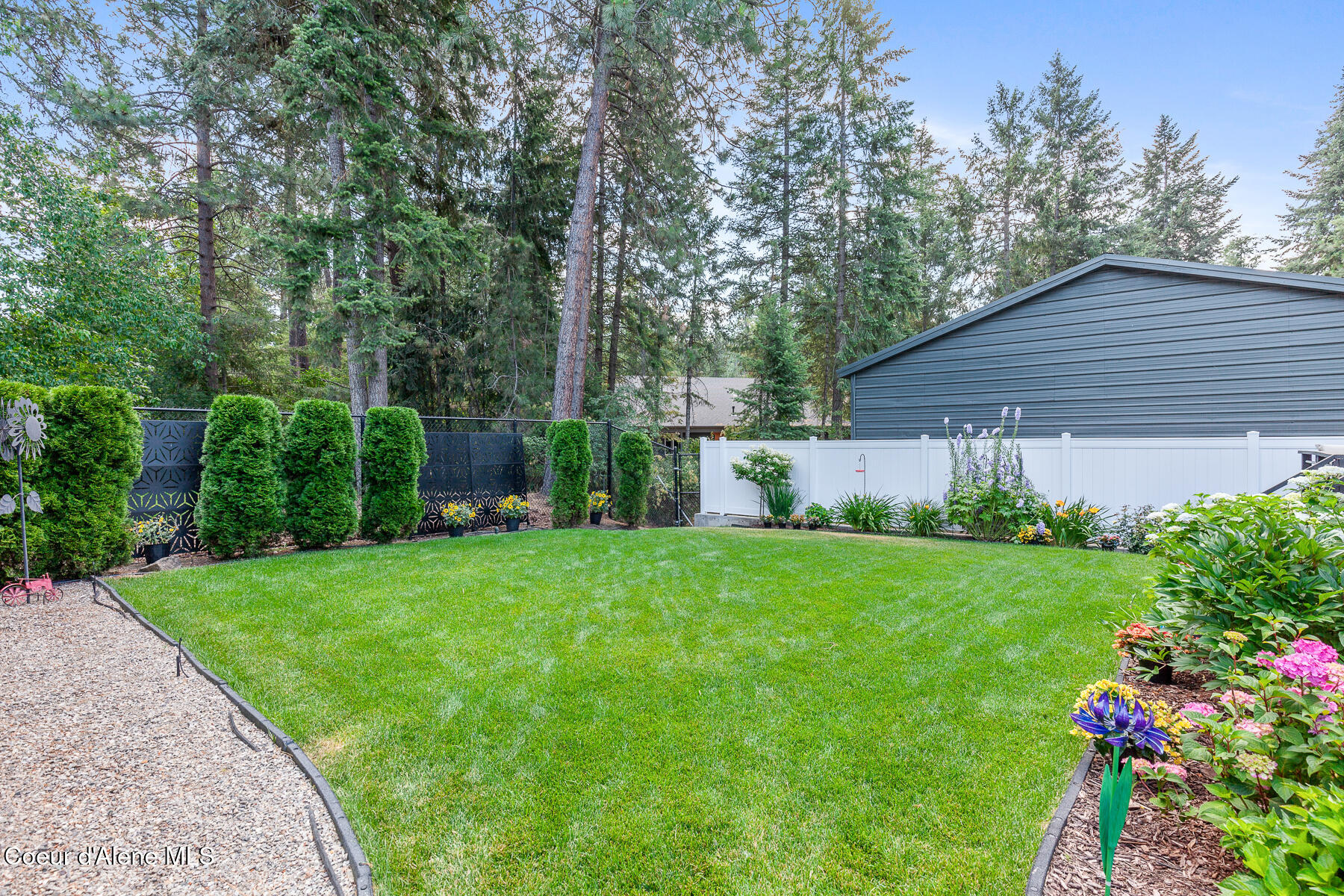 Coeur d'Alene, Idaho, 83814, United States, 3 Bedrooms Bedrooms, ,2 BathroomsBathrooms,Residential,For Sale,1895334