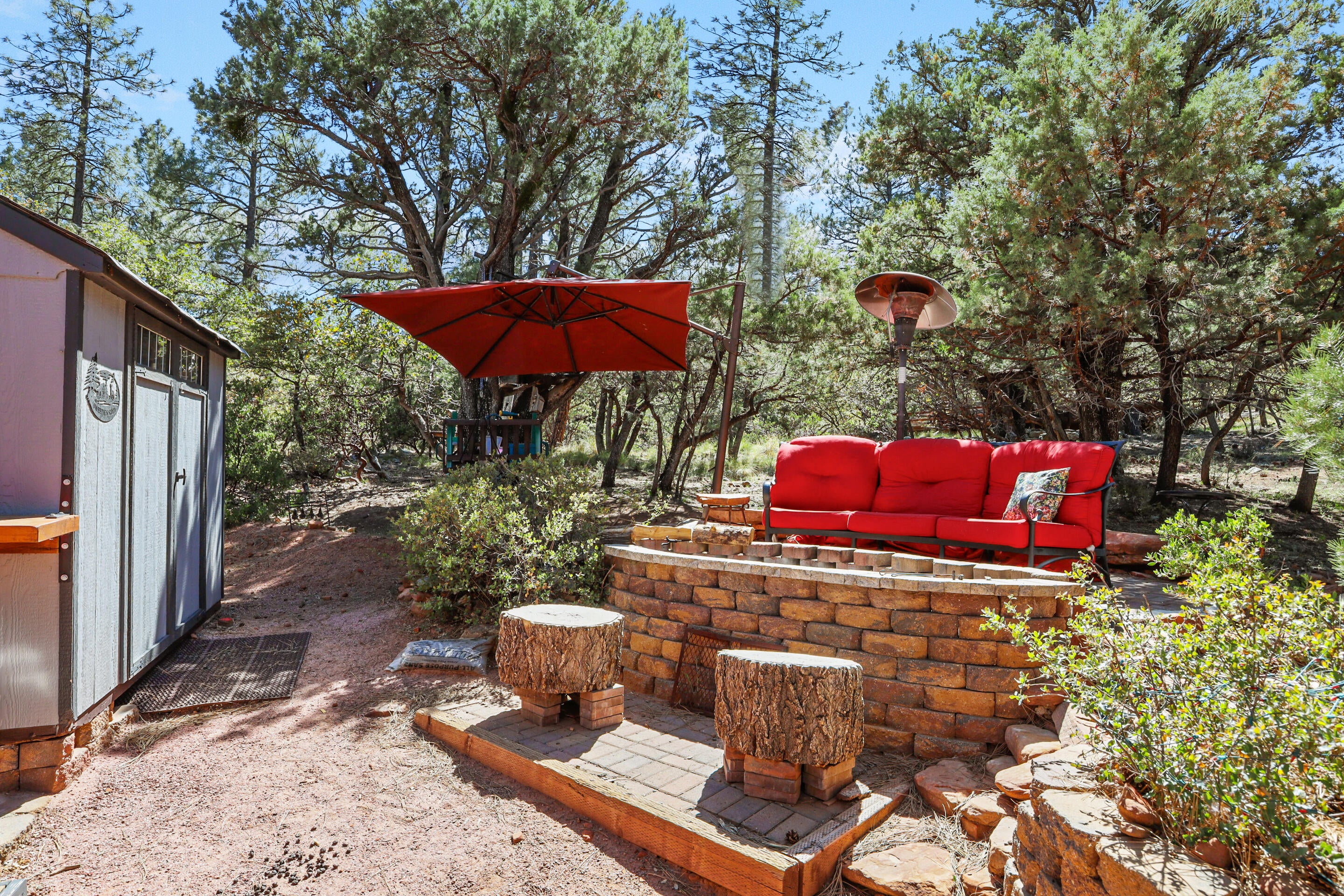 Pine, Arizona, 85544, United States, 2 Bedrooms Bedrooms, ,1 BathroomBathrooms,Residential,For Sale,1819700
