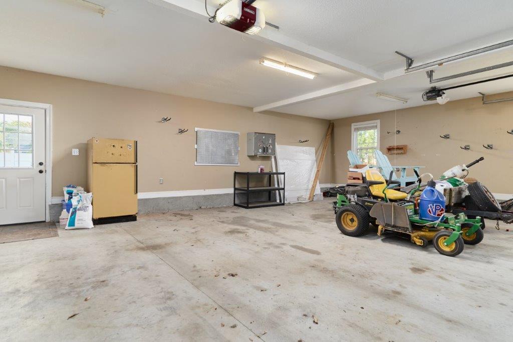 Lake Park, Georgia, 31636, United States, 5 Bedrooms Bedrooms, ,4 BathroomsBathrooms,Residential,For Sale,2008152