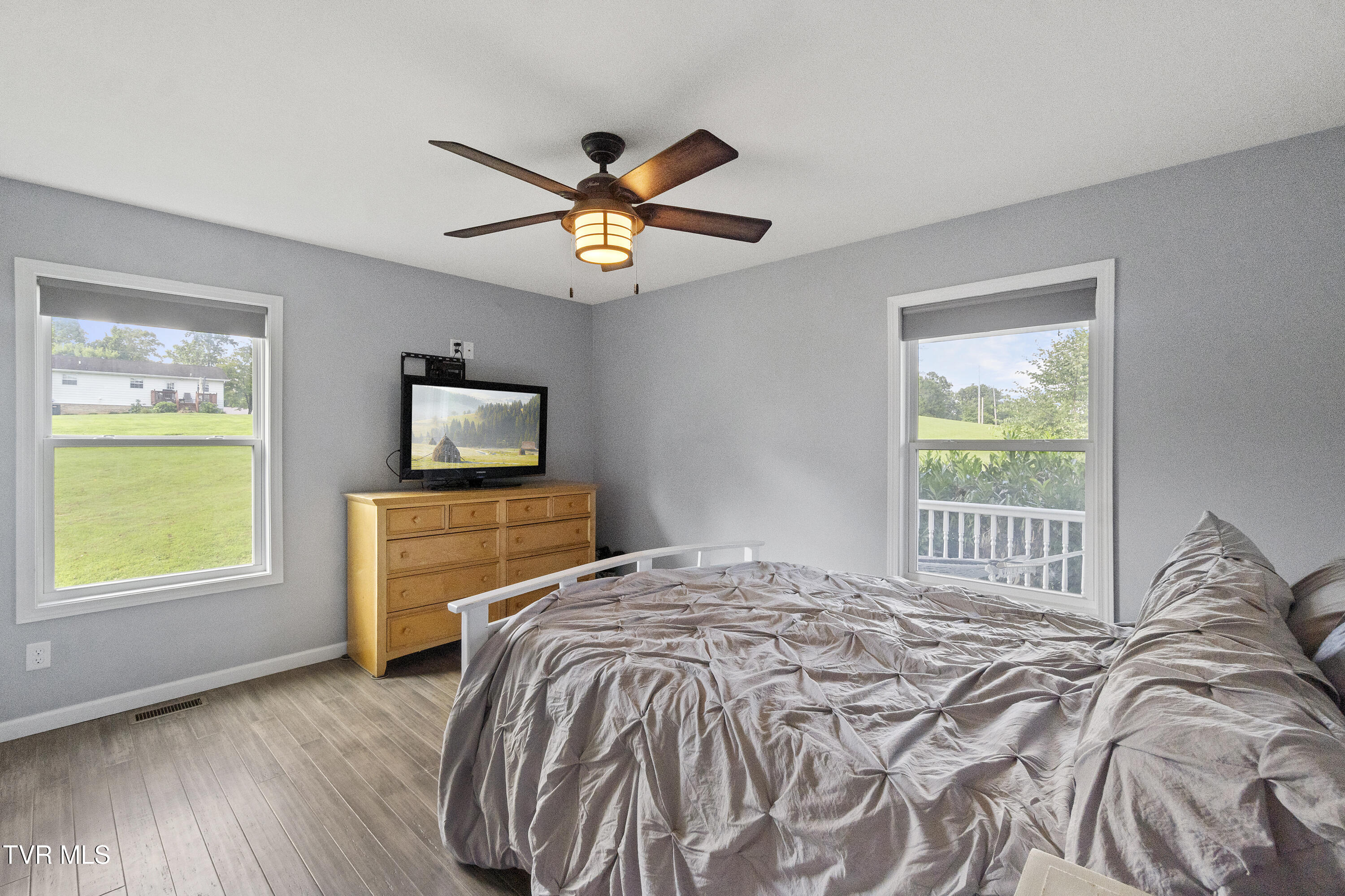 Greeneville, Tennessee, 37745, United States, 3 Bedrooms Bedrooms, ,3 BathroomsBathrooms,Residential,For Sale,1944851