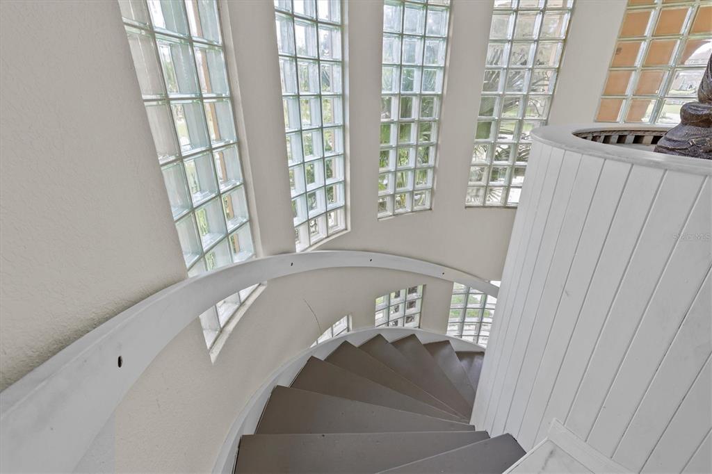 Tarpon Springs, Florida, 34689, United States, 5 Bedrooms Bedrooms, ,4 BathroomsBathrooms,Residential,For Sale,1901720