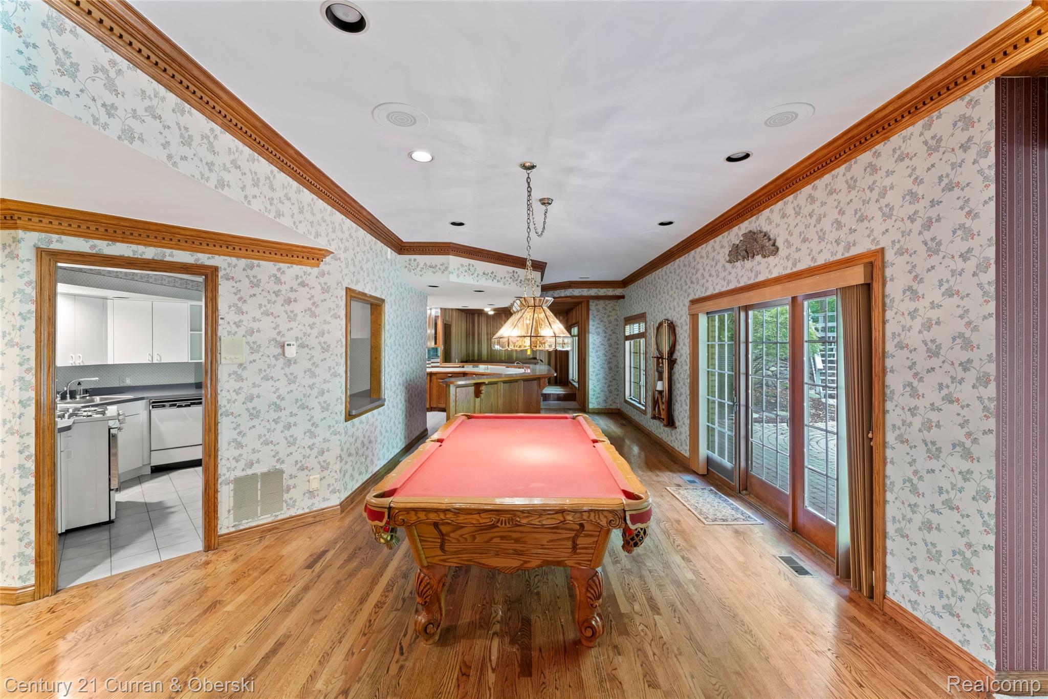Farmington, Michigan, 48331, United States, 5 Bedrooms Bedrooms, ,6 BathroomsBathrooms,Residential,For Sale,1978092