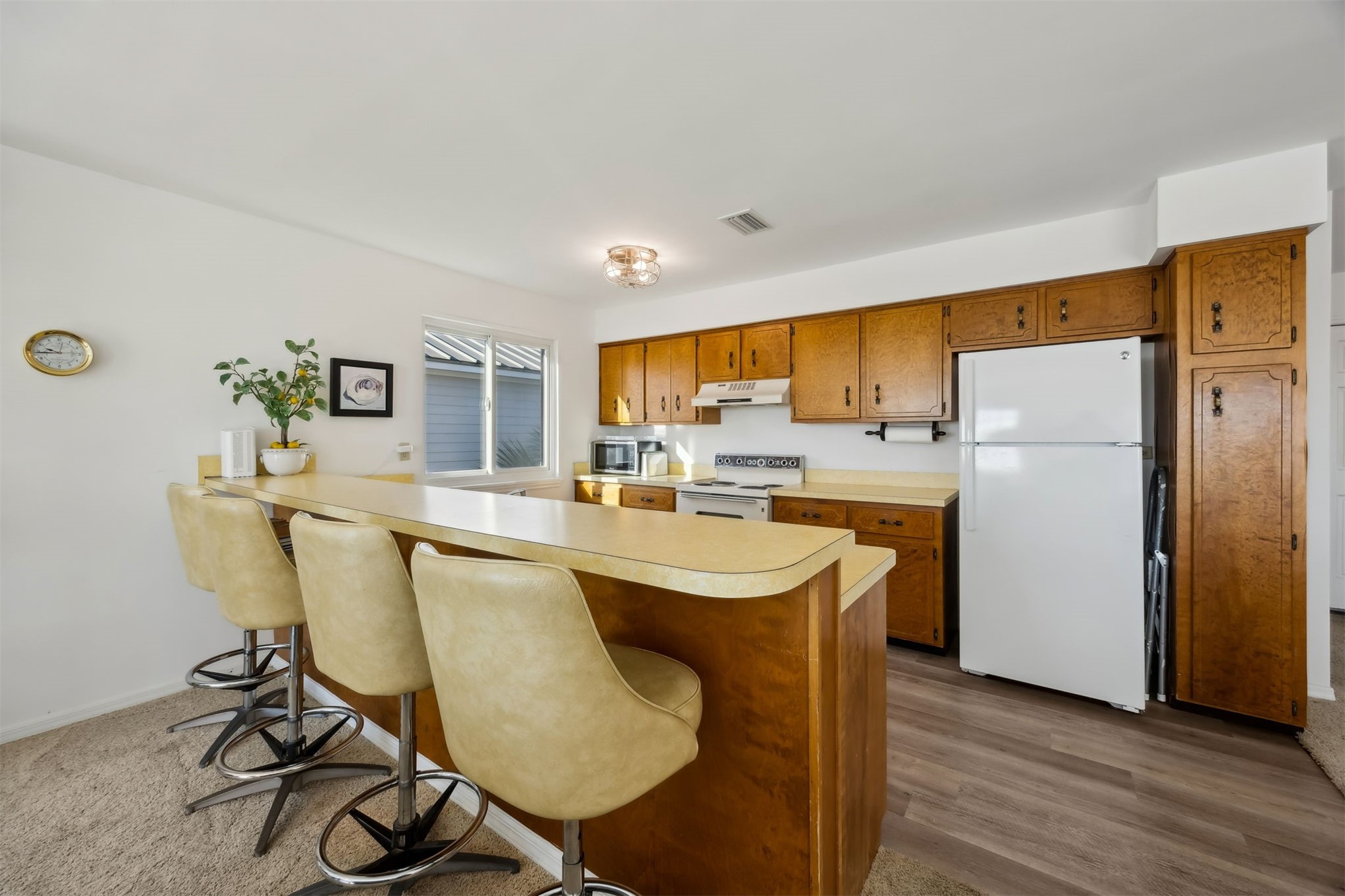 Fernandina Beach, Florida, 32034, United States, 3 Bedrooms Bedrooms, ,2 BathroomsBathrooms,Residential,For Sale,1985659