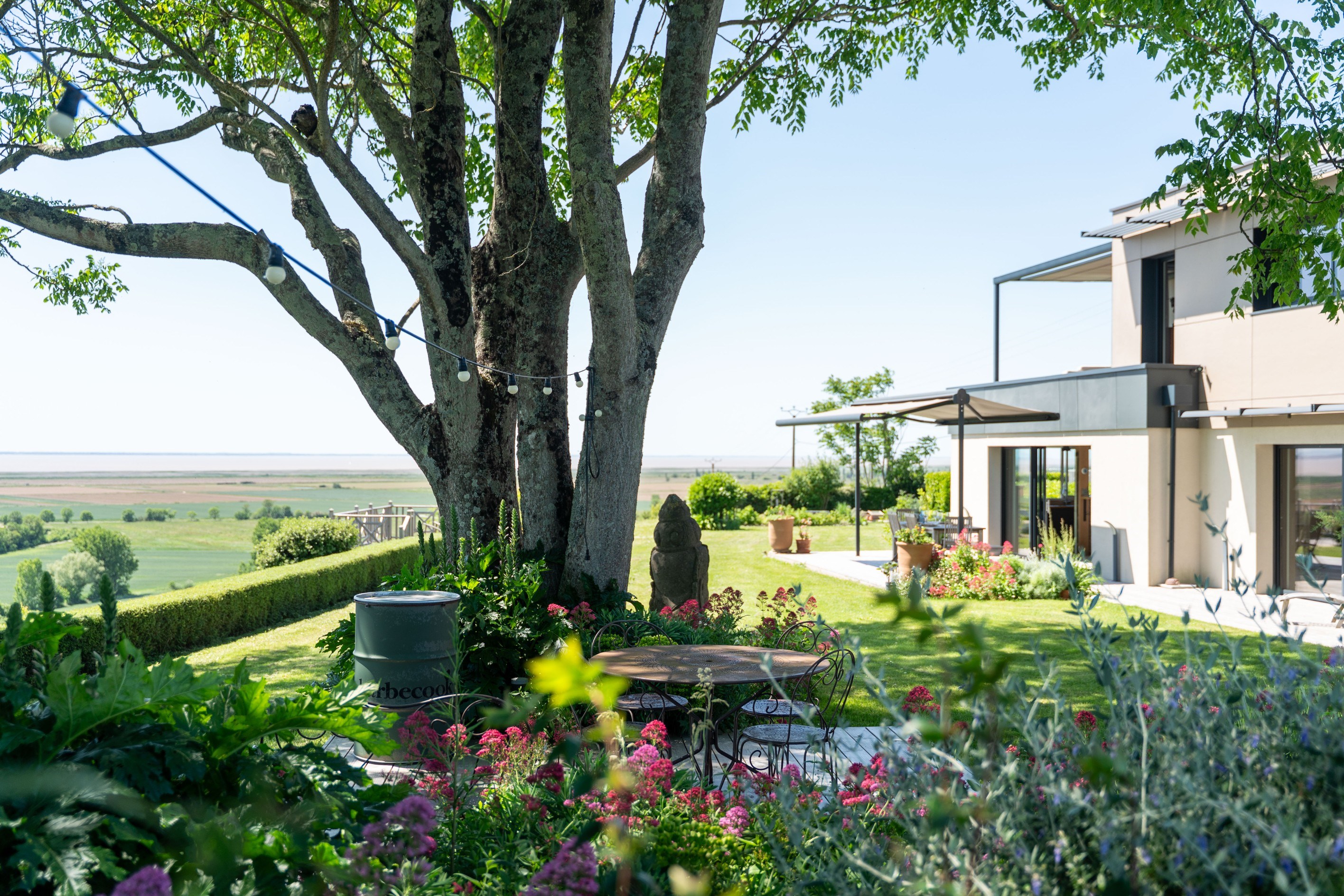  FLOIRAC – EXCEPTIONAL CONTEMPORARY VILLA WITH PANORAMIC ESTUARY VIEWS - 物件實景