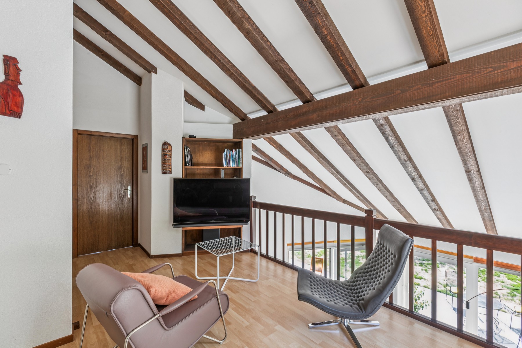  Stunning detached villa with a beautiful garden and 2 enclosed garages - 物件實景
