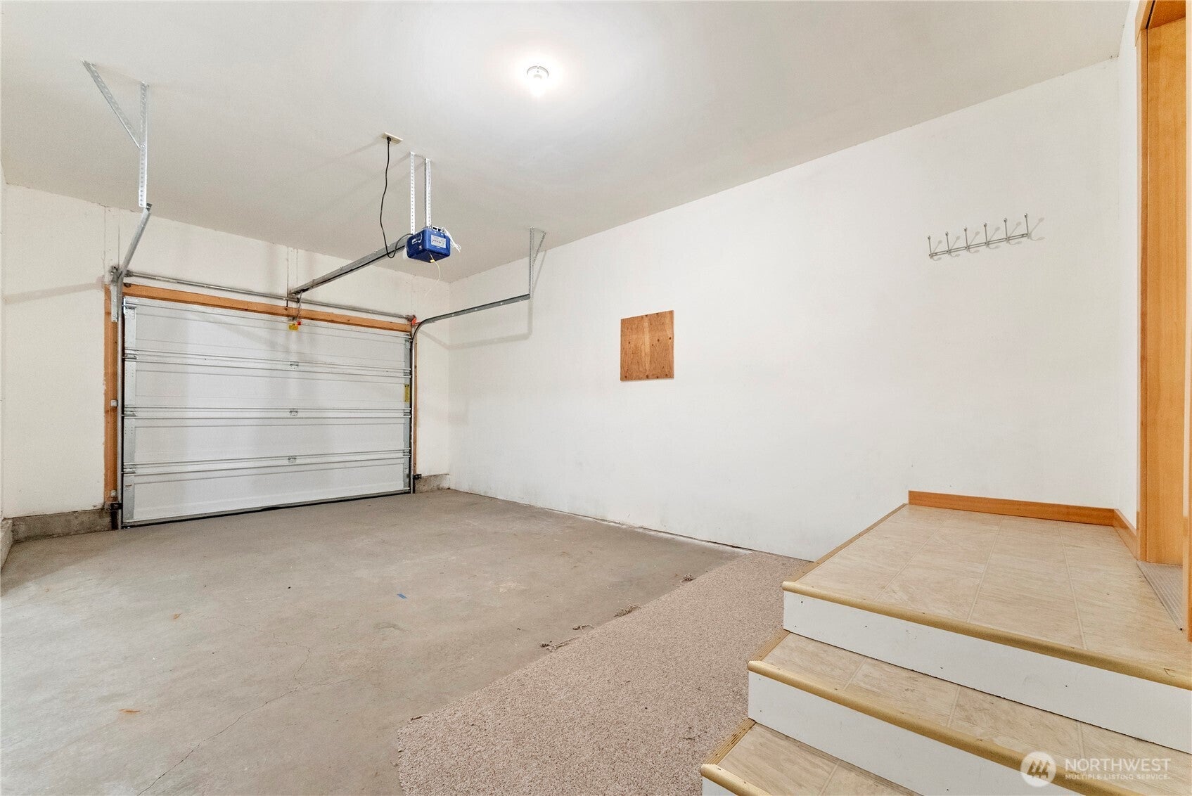 Winthrop, Washington, 98862, United States, 3 Bedrooms Bedrooms, ,3 BathroomsBathrooms,Residential,For Sale,1997412