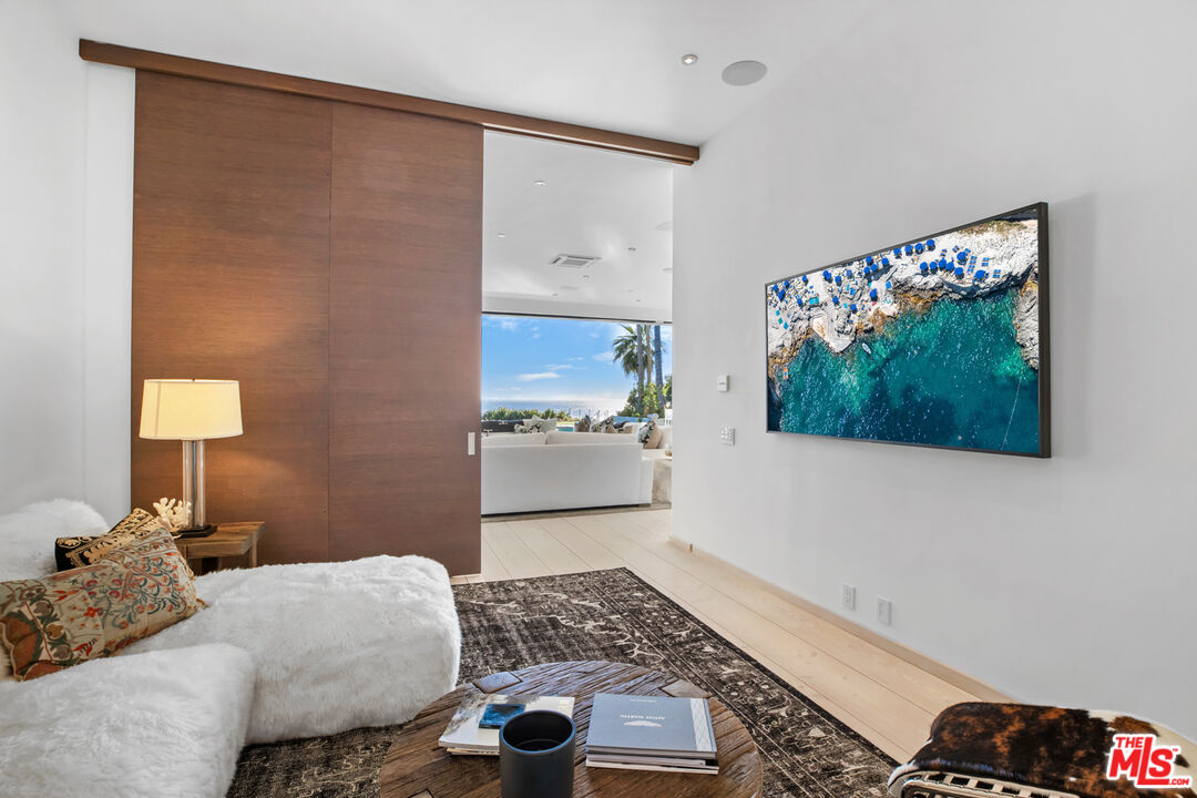 Malibu, California, 90265, United States, 3 Bedrooms Bedrooms, ,4 BathroomsBathrooms,Residential,For Sale,1746173