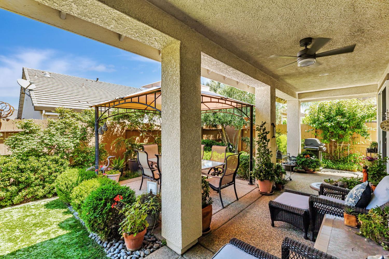 Elk Grove, California, 95757, United States, 2 Bedrooms Bedrooms, ,2 BathroomsBathrooms,Residential,For Sale,1901931