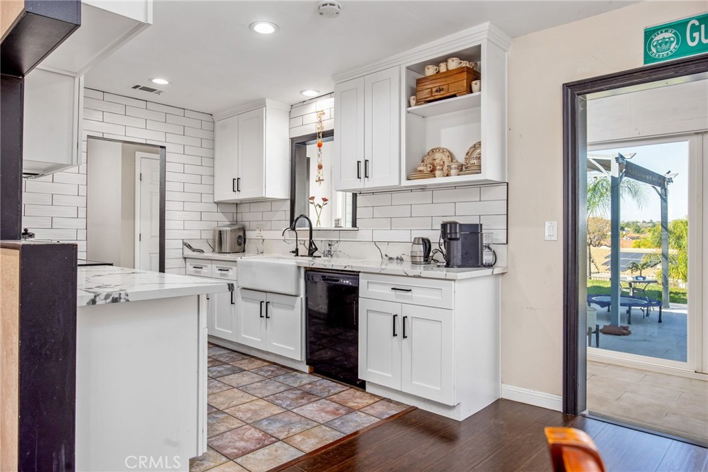 Canyon Lake, California, 92587, United States, 3 Bedrooms Bedrooms, ,2 BathroomsBathrooms,Residential,For Sale,2017338