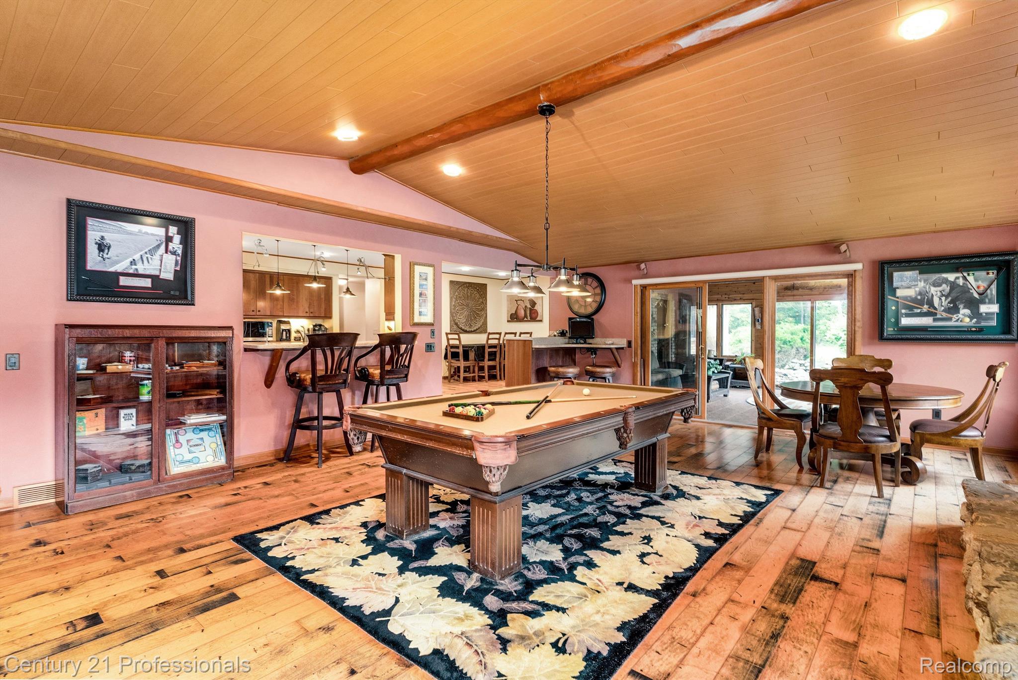 Holly, Michigan, 48442, United States, 4 Bedrooms Bedrooms, ,4 BathroomsBathrooms,Residential,For Sale,1943640