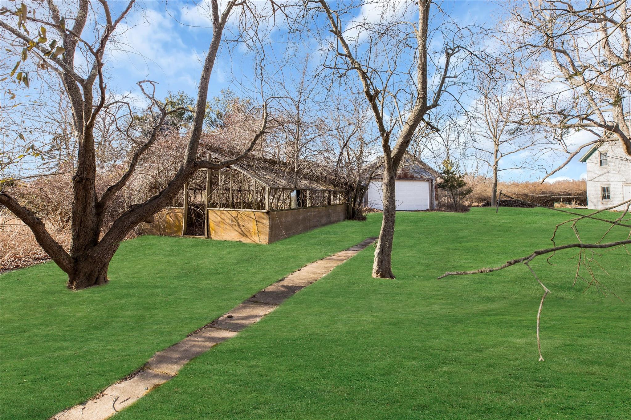 Orient, New York, 11957, United States, 7 Bedrooms Bedrooms, ,3 BathroomsBathrooms,Residential,For Sale,1696050