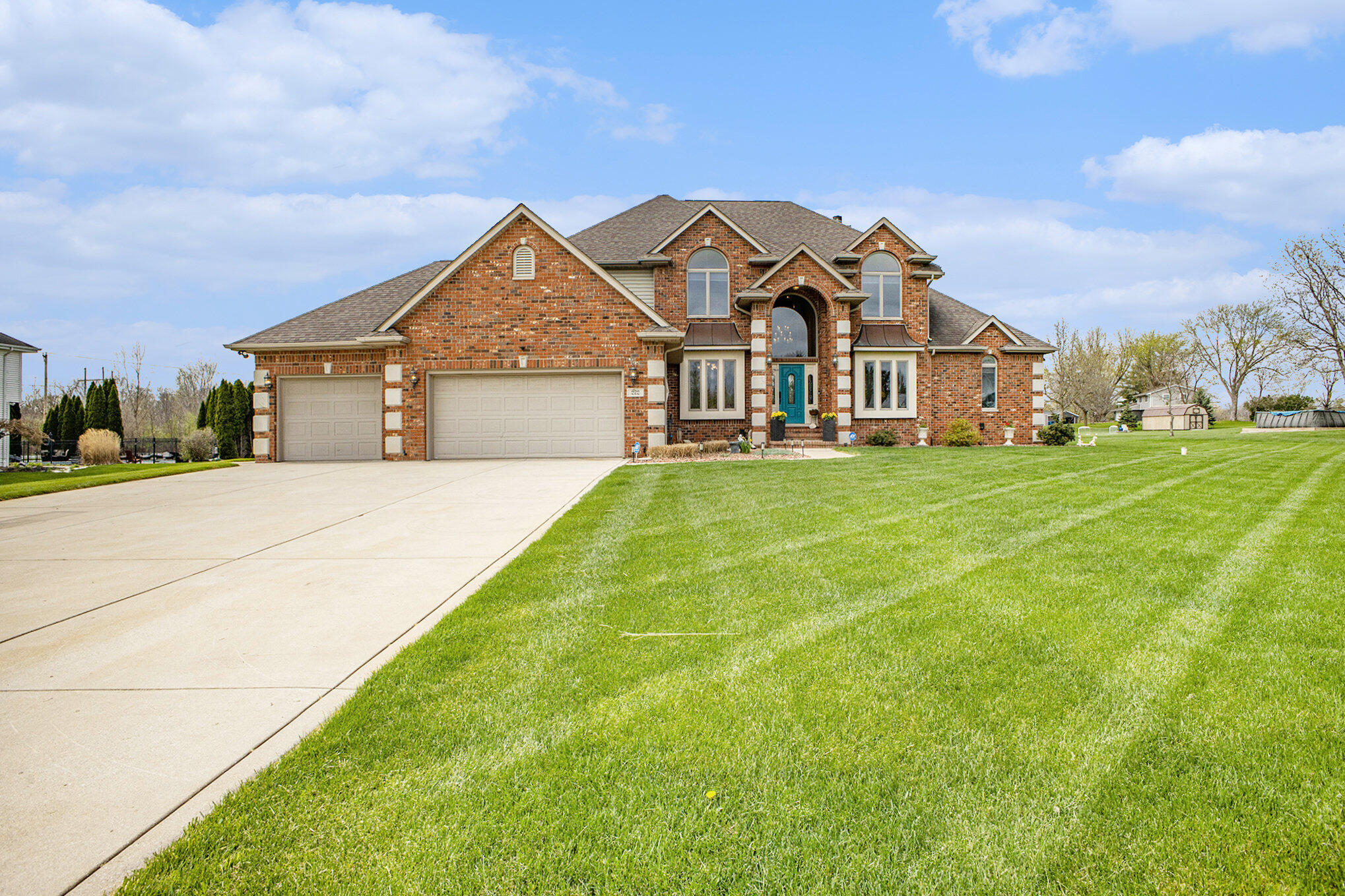 Hobart, Indiana, 46342, United States, 5 Bedrooms Bedrooms, ,5 BathroomsBathrooms,Residential,For Sale,1872844