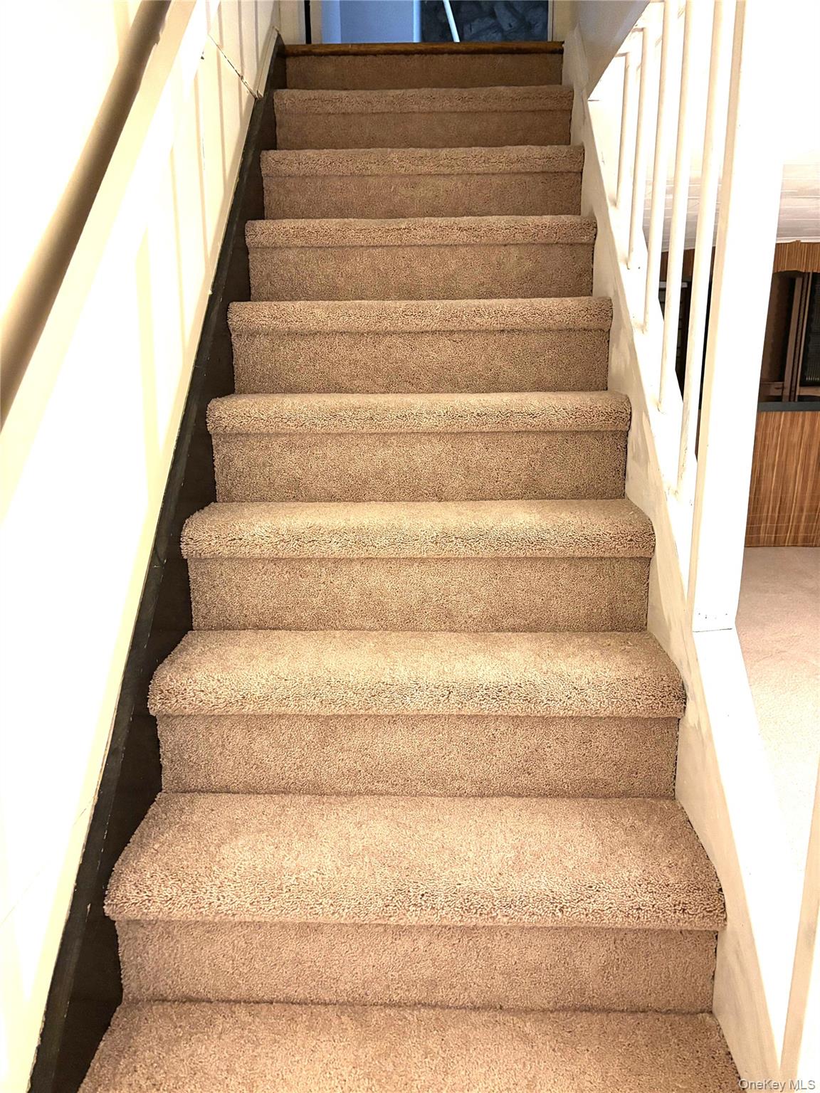 West Babylon, New York, 11704, United States, 3 Bedrooms Bedrooms, ,2 BathroomsBathrooms,Residential,For Sale,1988750