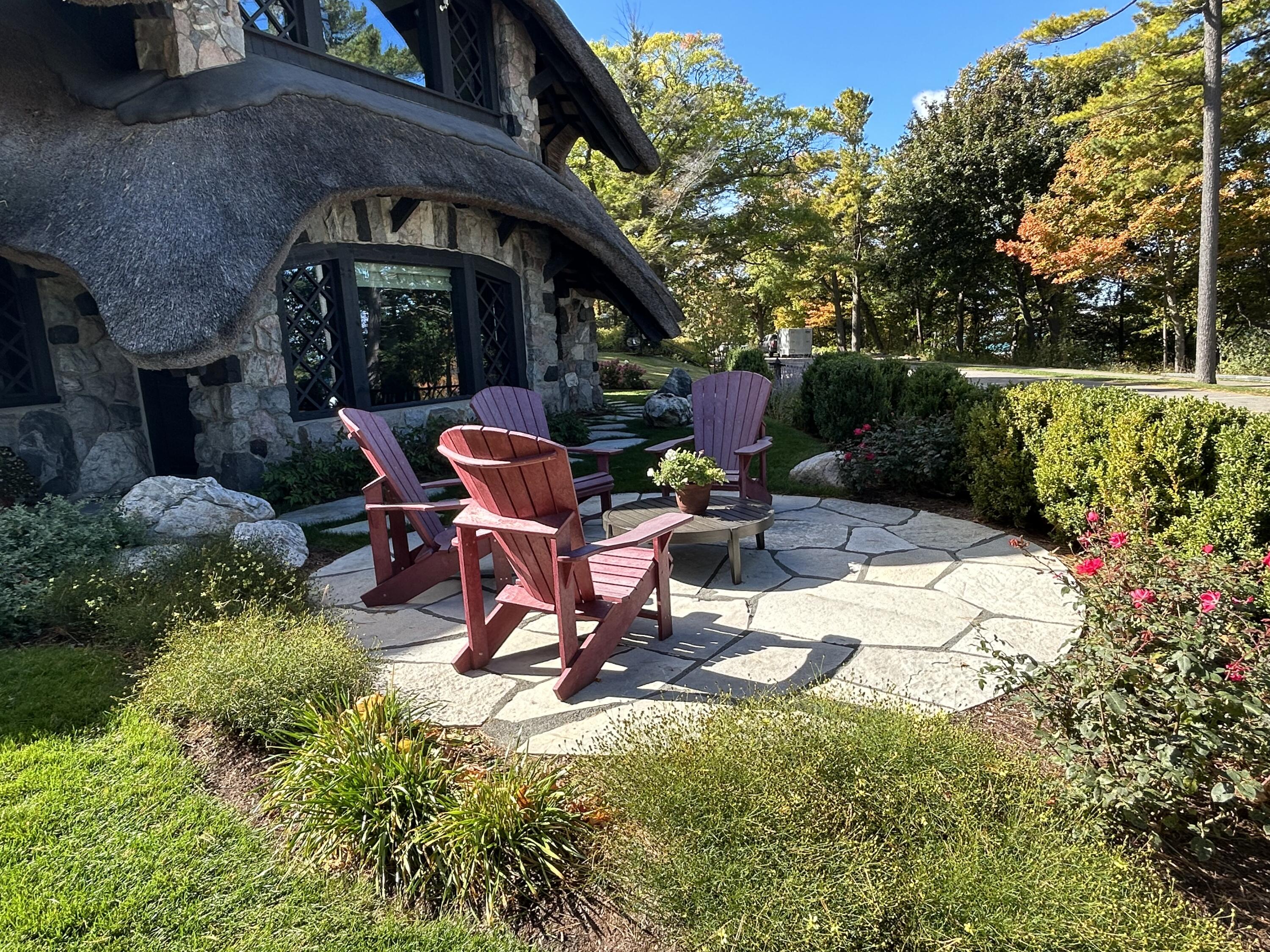 Park Ave, Charlevoix, MI 49720 #1