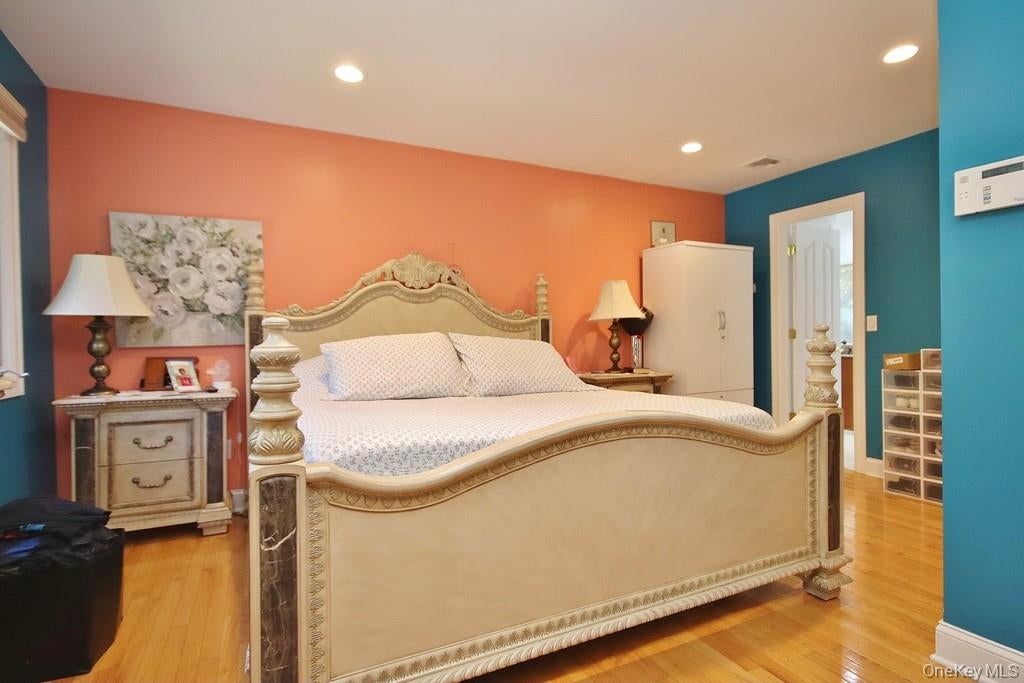 Chester, New York, 10918, United States, 4 Bedrooms Bedrooms, ,4 BathroomsBathrooms,Residential,For Sale,1979405