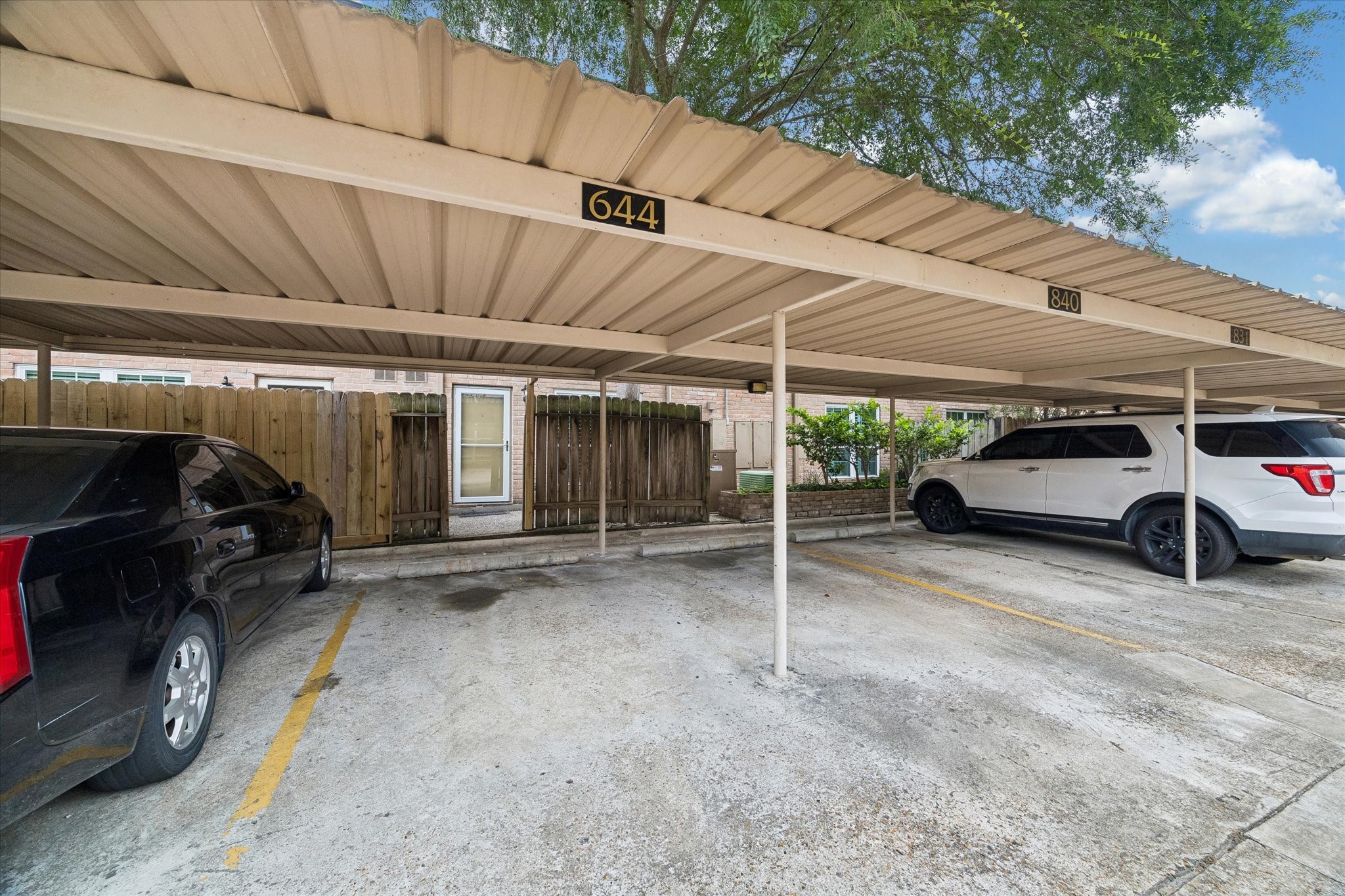  355 N Post Oak Lane #644 - 物件實景