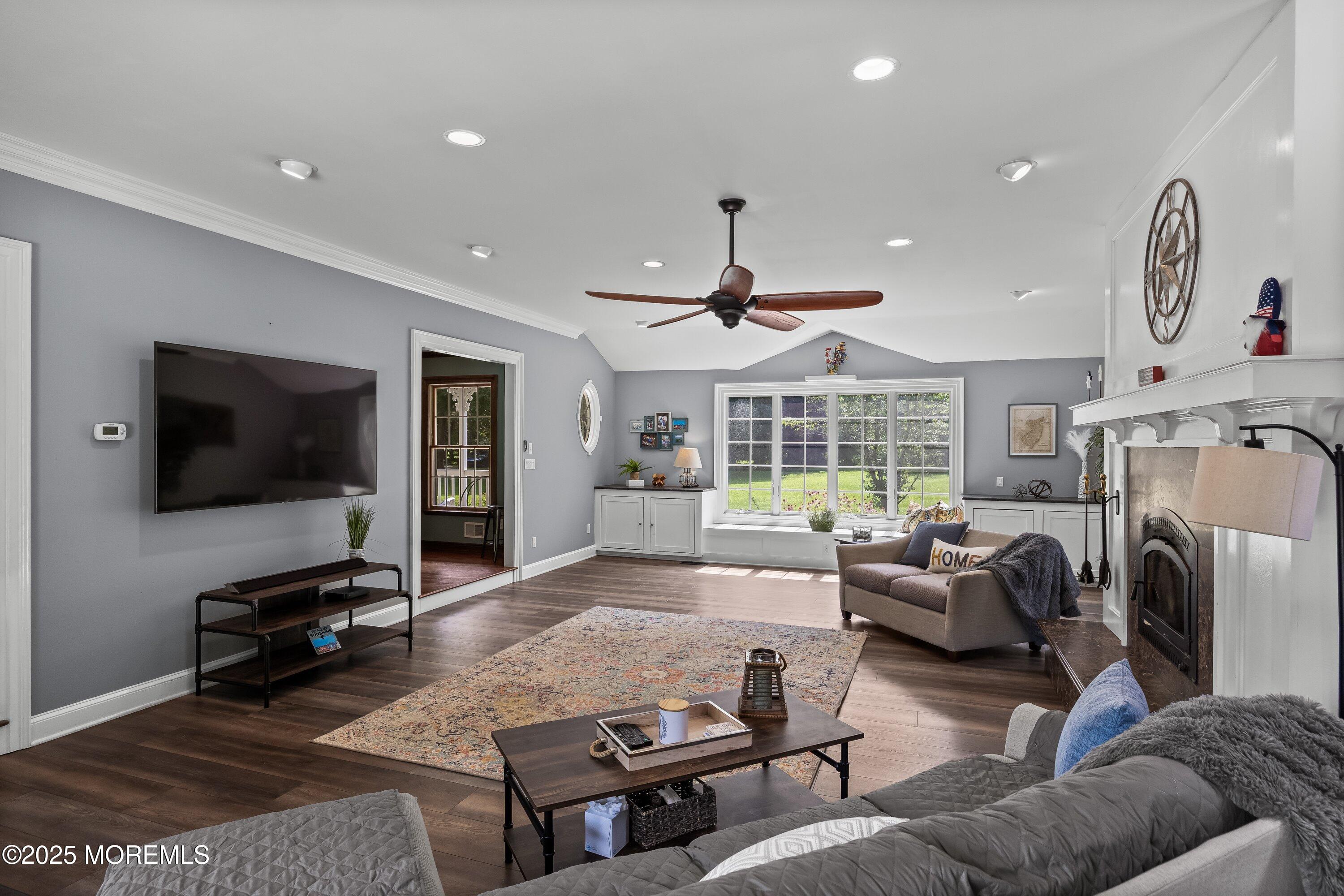 Cream Ridge, New Jersey, 08514, United States, 4 Bedrooms Bedrooms, ,3 BathroomsBathrooms,Residential,For Sale,1904272