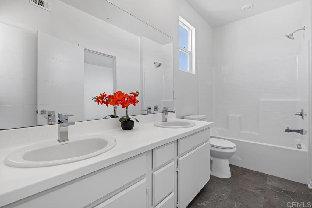 Chula Vista, California, 91915, United States, 4 Bedrooms Bedrooms, ,4 BathroomsBathrooms,Residential,For Sale,1927490