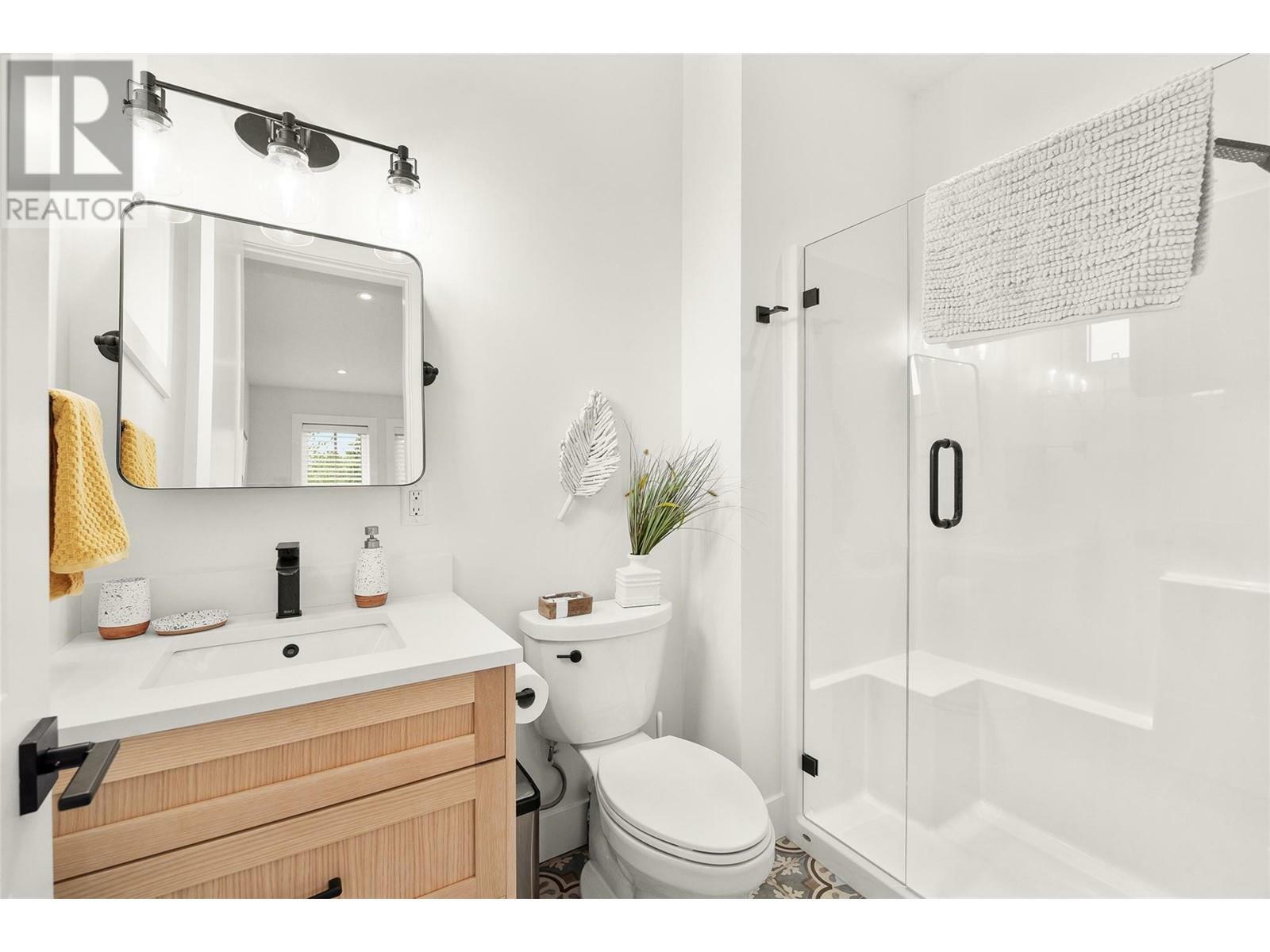 KELOWNA, British Columbia, V1W 4L1, CA, 4 Bedrooms Bedrooms, ,4 BathroomsBathrooms,Residential,For Sale,1838056