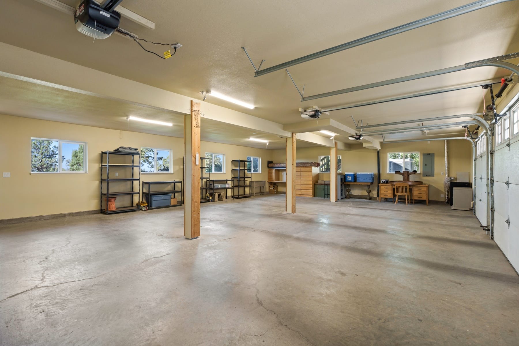  6755 SW Mount Bachelor Drive Powell Butte, OR 97753 - 物件實景