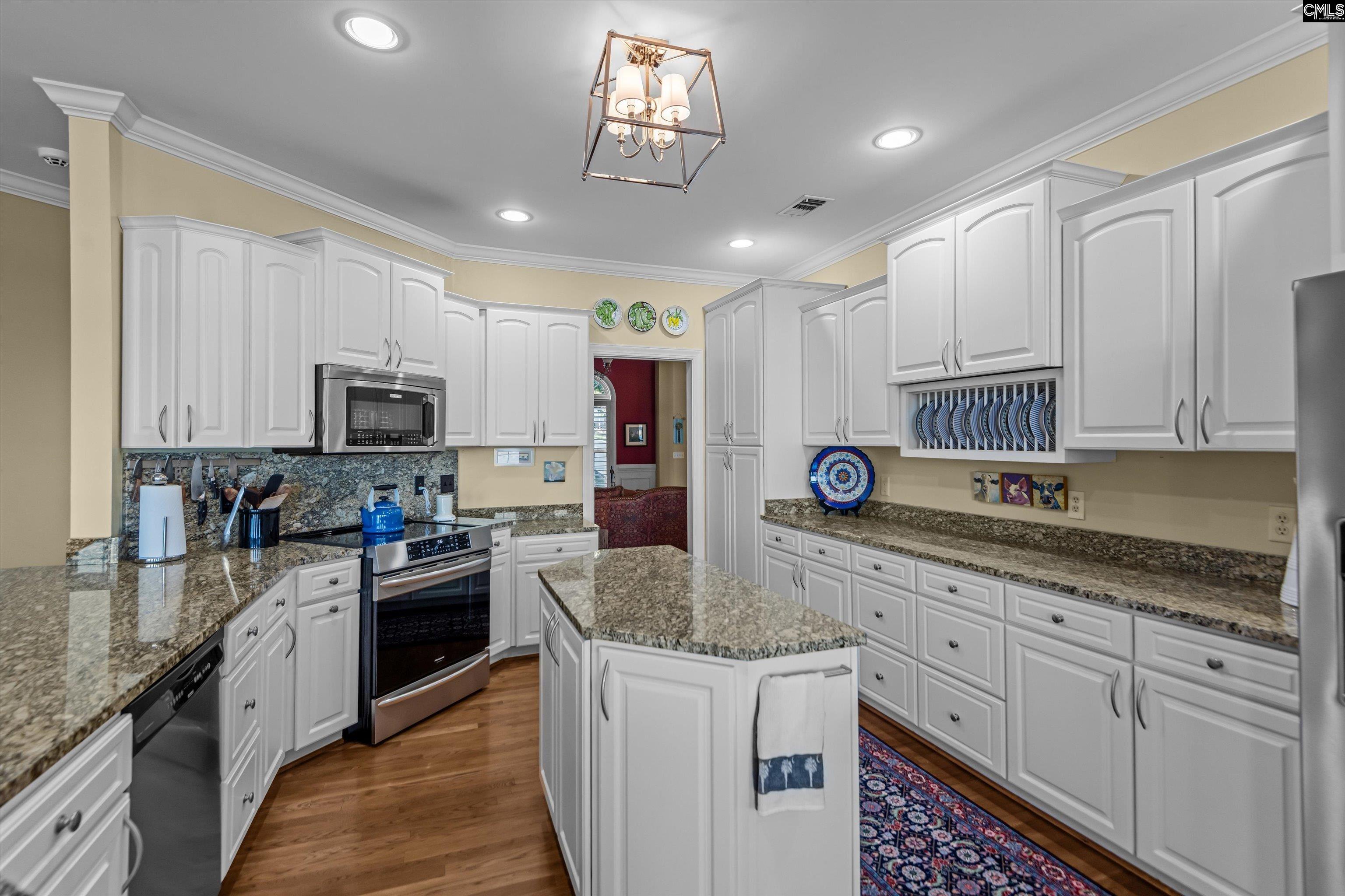 Chapin, South Carolina, 29036, United States, 4 Bedrooms Bedrooms, ,5 BathroomsBathrooms,Residential,For Sale,1825790
