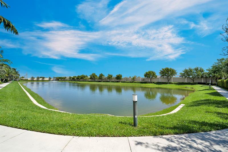 Oakland Park, Florida, 33334, United States, 3 Bedrooms Bedrooms, ,3 BathroomsBathrooms,Residential,For Sale,1950480