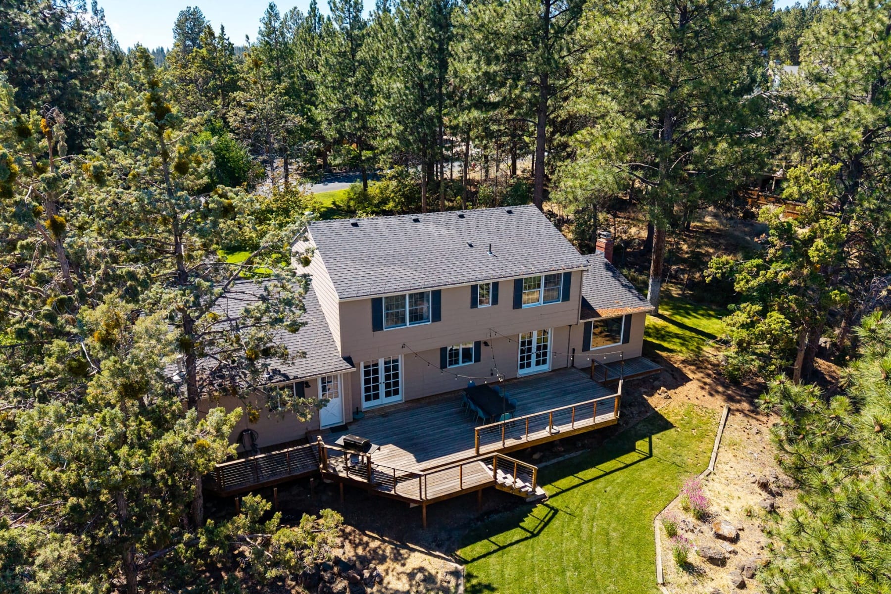  2258 NW 6th Street Bend, OR 97703 - 物件實景