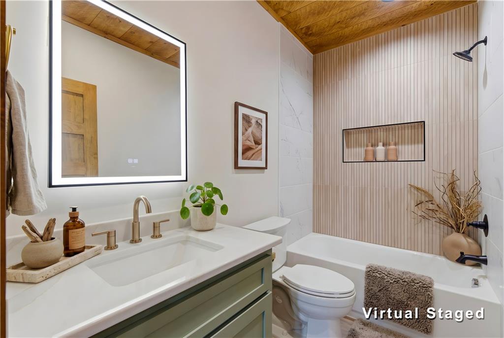 Morganton, Georgia, 30560, United States, 3 Bedrooms Bedrooms, ,4 BathroomsBathrooms,Residential,For Sale,2037777