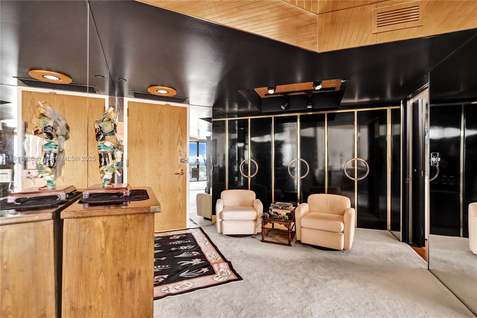 Aventura, Florida, 33180, United States, 2 Bedrooms Bedrooms, ,2 BathroomsBathrooms,Residential,For Sale,1994383