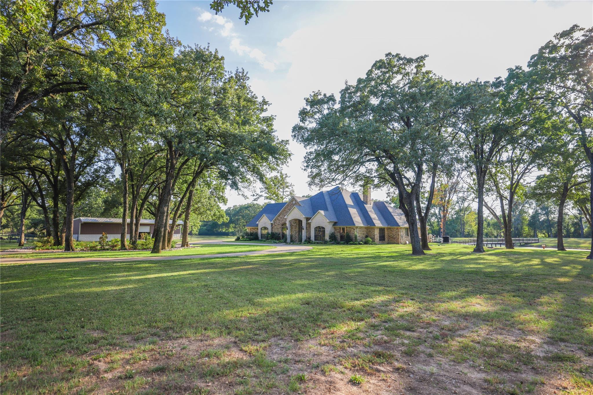 Terrell, Texas, 75161, United States, 3 Bedrooms Bedrooms, ,3 BathroomsBathrooms,Residential,For Sale,1977781