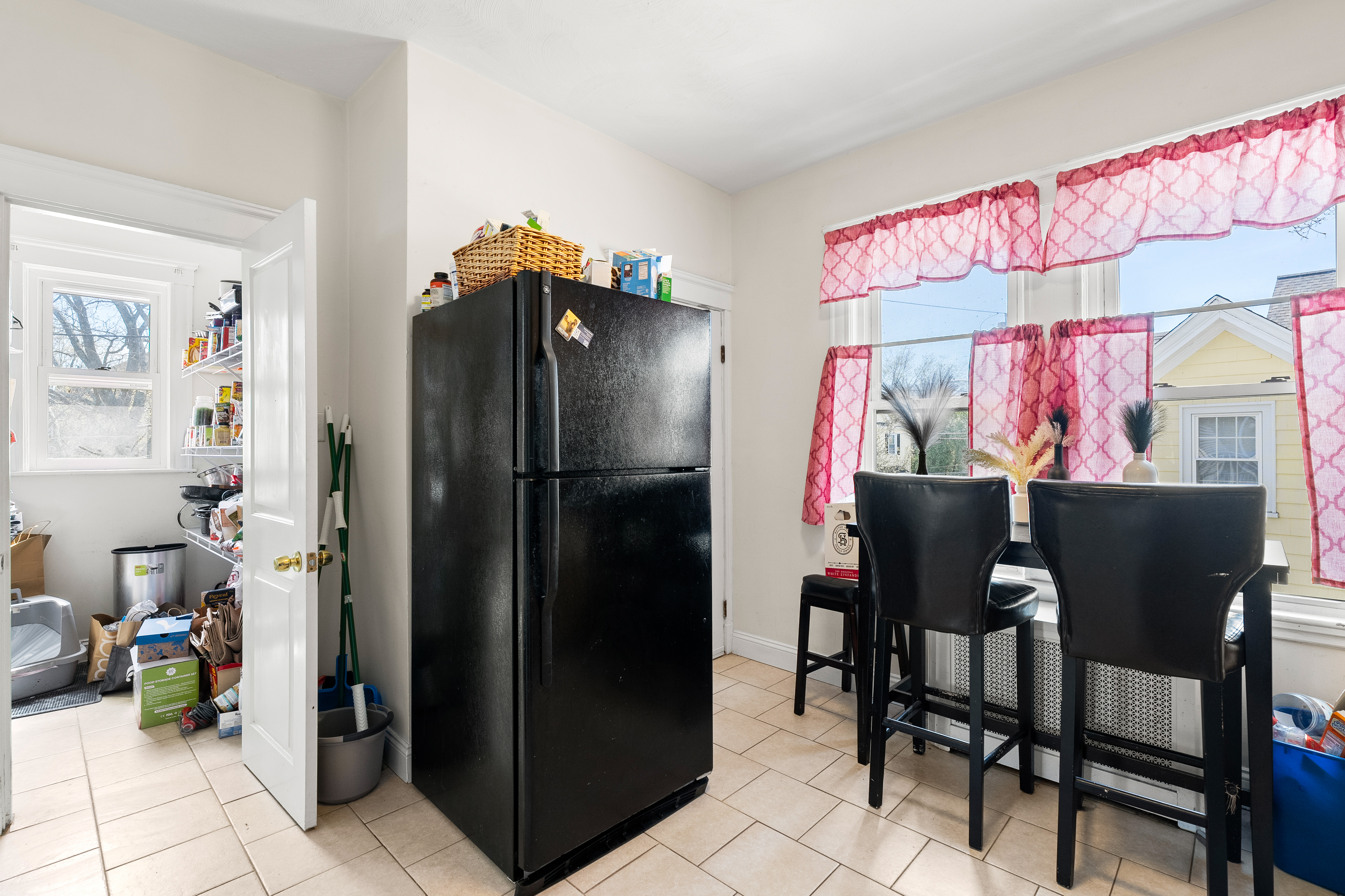  98-100 West Wyoming Avenue, Melrose, MA, 02176 - 物件實景