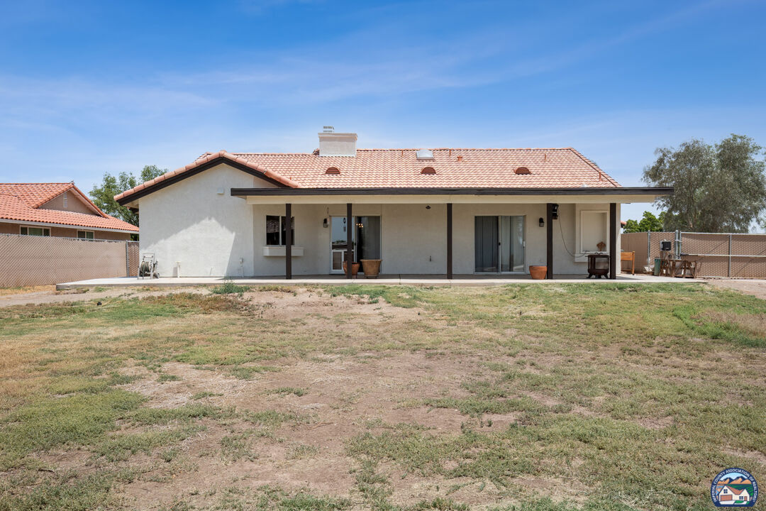 El Centro, California, 92243, United States, 4 Bedrooms Bedrooms, ,3 BathroomsBathrooms,Residential,For Sale,1838686