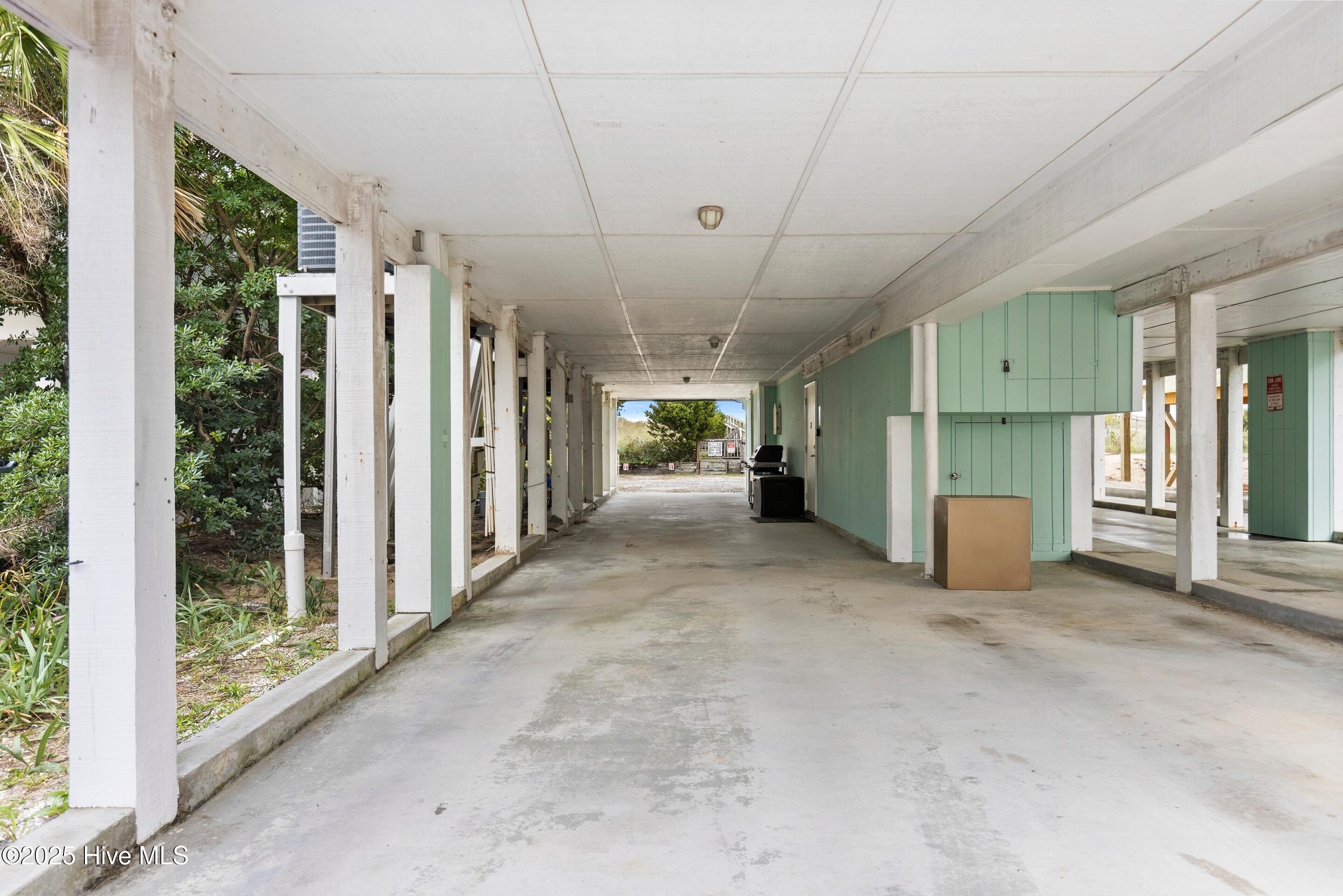 Carolina Beach, North Carolina, 28428, United States, 4 Bedrooms Bedrooms, ,3 BathroomsBathrooms,Residential,For Sale,1991115