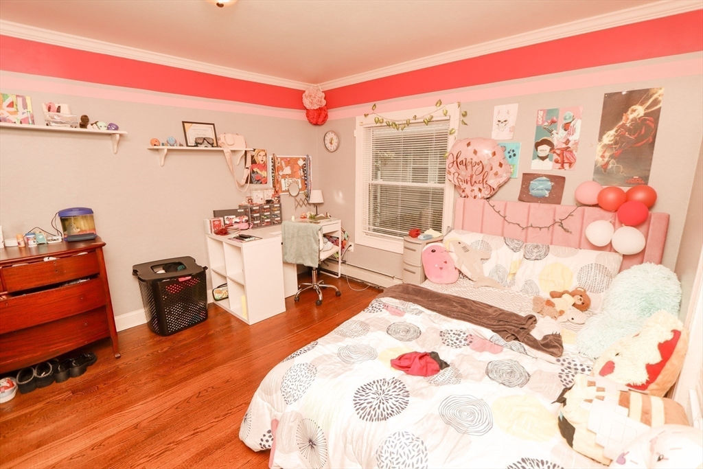 Brockton, Massachusetts, 02301, United States, 3 Bedrooms Bedrooms, ,2 BathroomsBathrooms,Residential,For Sale,1955678