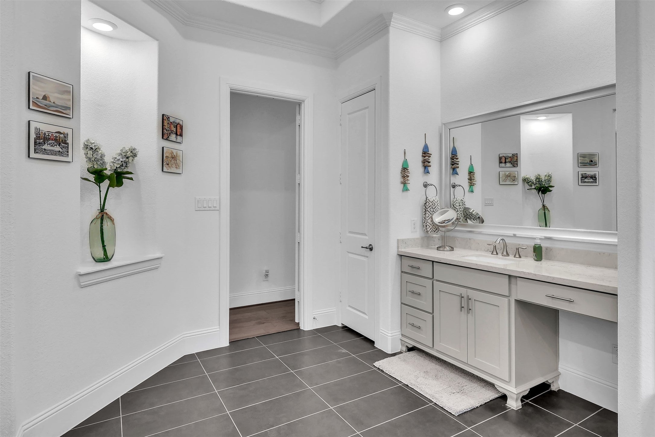 Keller, Texas, 76248, United States, 4 Bedrooms Bedrooms, ,5 BathroomsBathrooms,Residential,For Sale,1981790