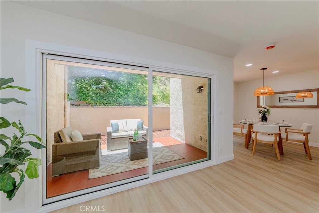Fullerton, California, 92833, United States, 2 Bedrooms Bedrooms, ,3 BathroomsBathrooms,Residential,For Sale,1890982